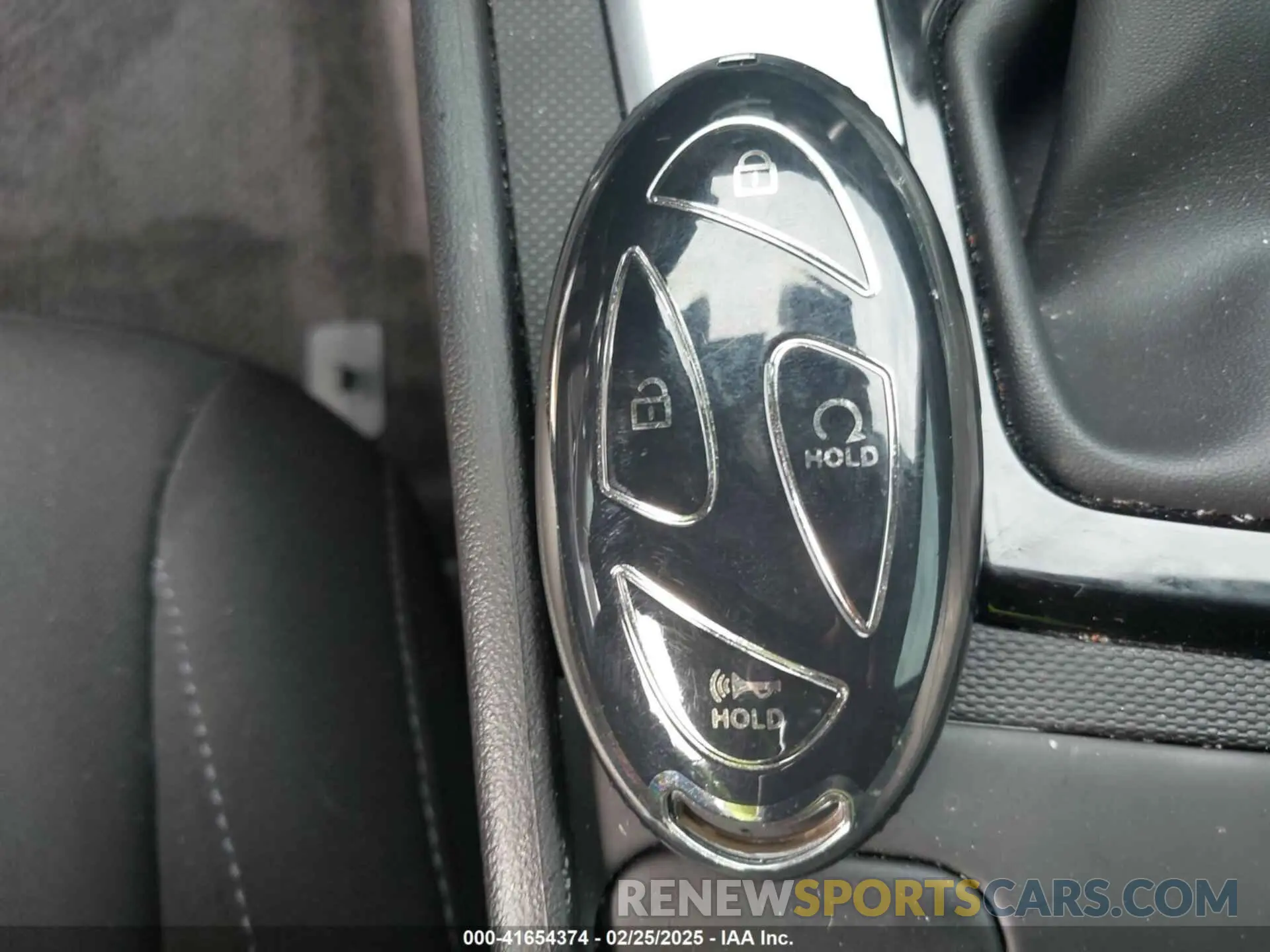11 Фотография поврежденного автомобиля KMHLM4DG0RU817079 HYUNDAI ELANTRA 2024