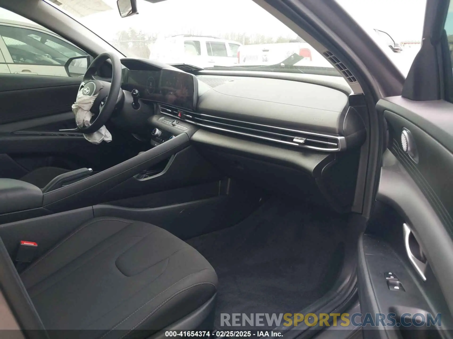 5 Фотография поврежденного автомобиля KMHLM4DG0RU817079 HYUNDAI ELANTRA 2024