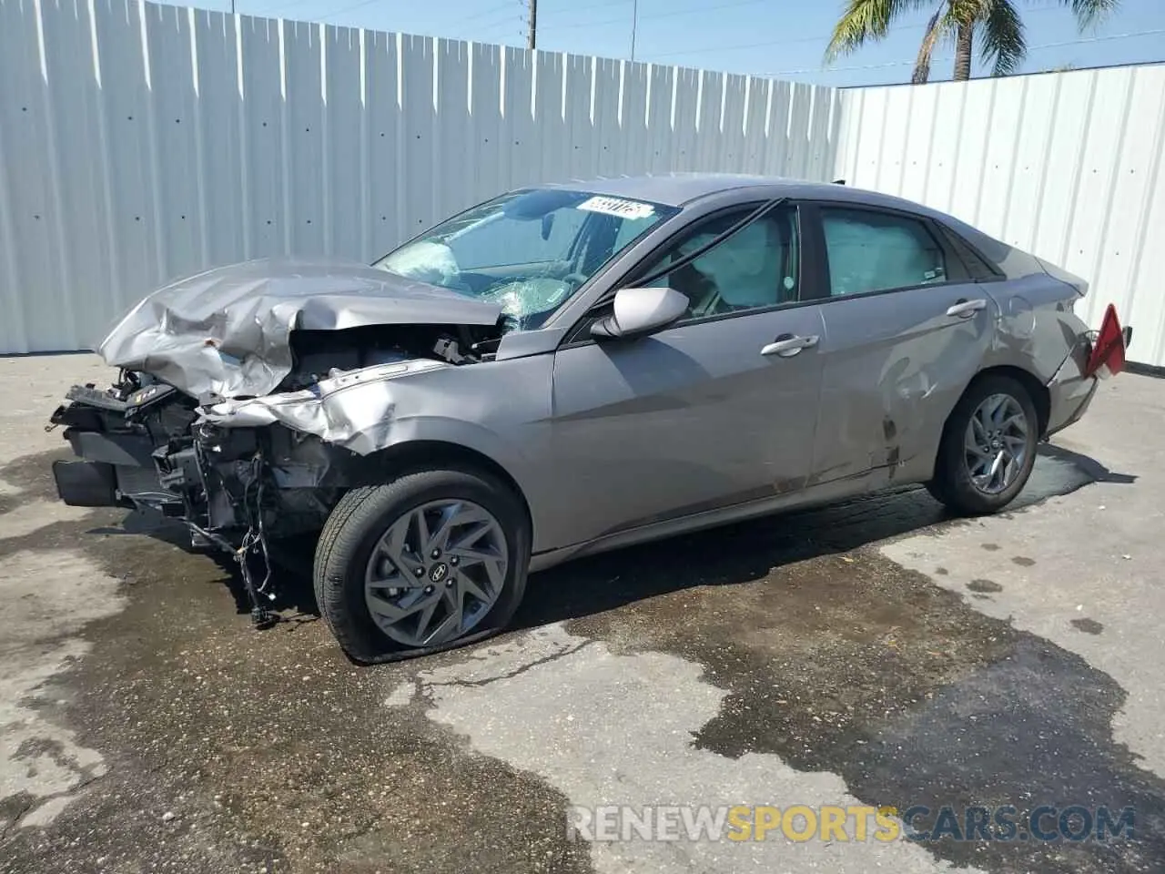 1 Фотография поврежденного автомобиля KMHLM4DG1RU651011 HYUNDAI ELANTRA 2024