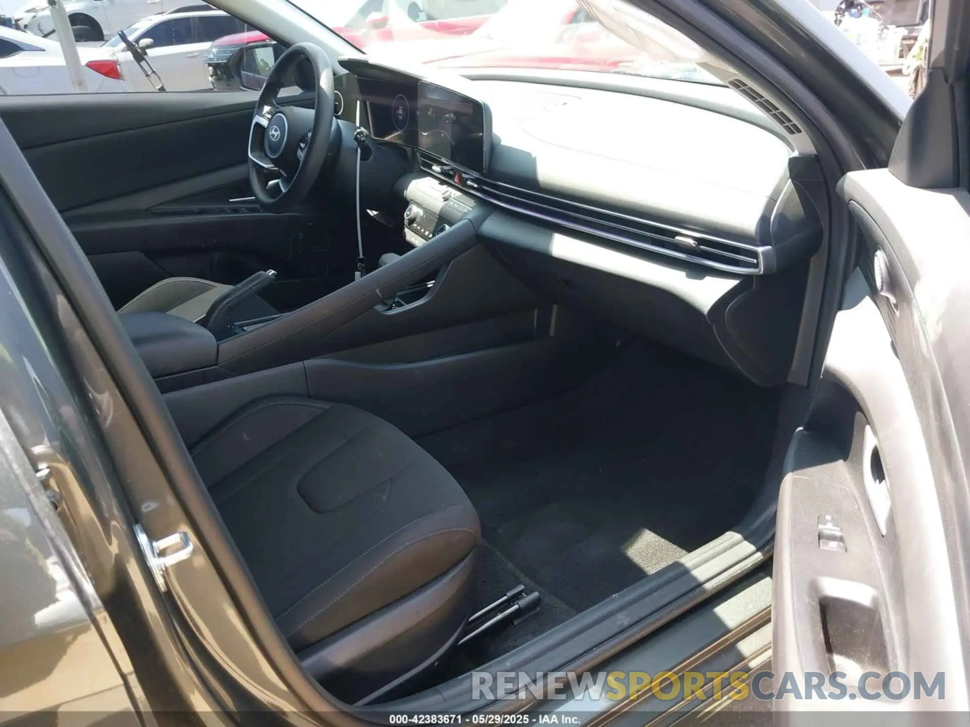5 Фотография поврежденного автомобиля KMHLM4DG1RU741159 HYUNDAI ELANTRA 2024