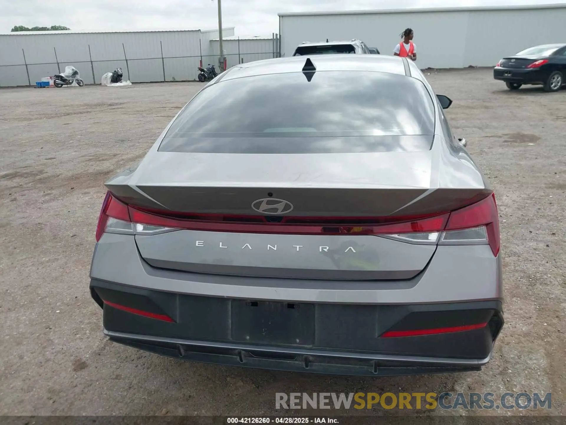 17 Photograph of a damaged car KMHLM4DG2RU642396 HYUNDAI ELANTRA 2024