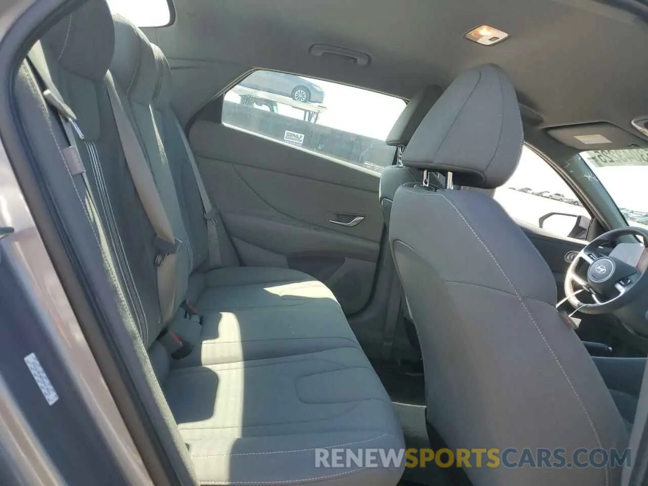 10 Фотография поврежденного автомобиля KMHLM4DG2RU675916 HYUNDAI ELANTRA 2024