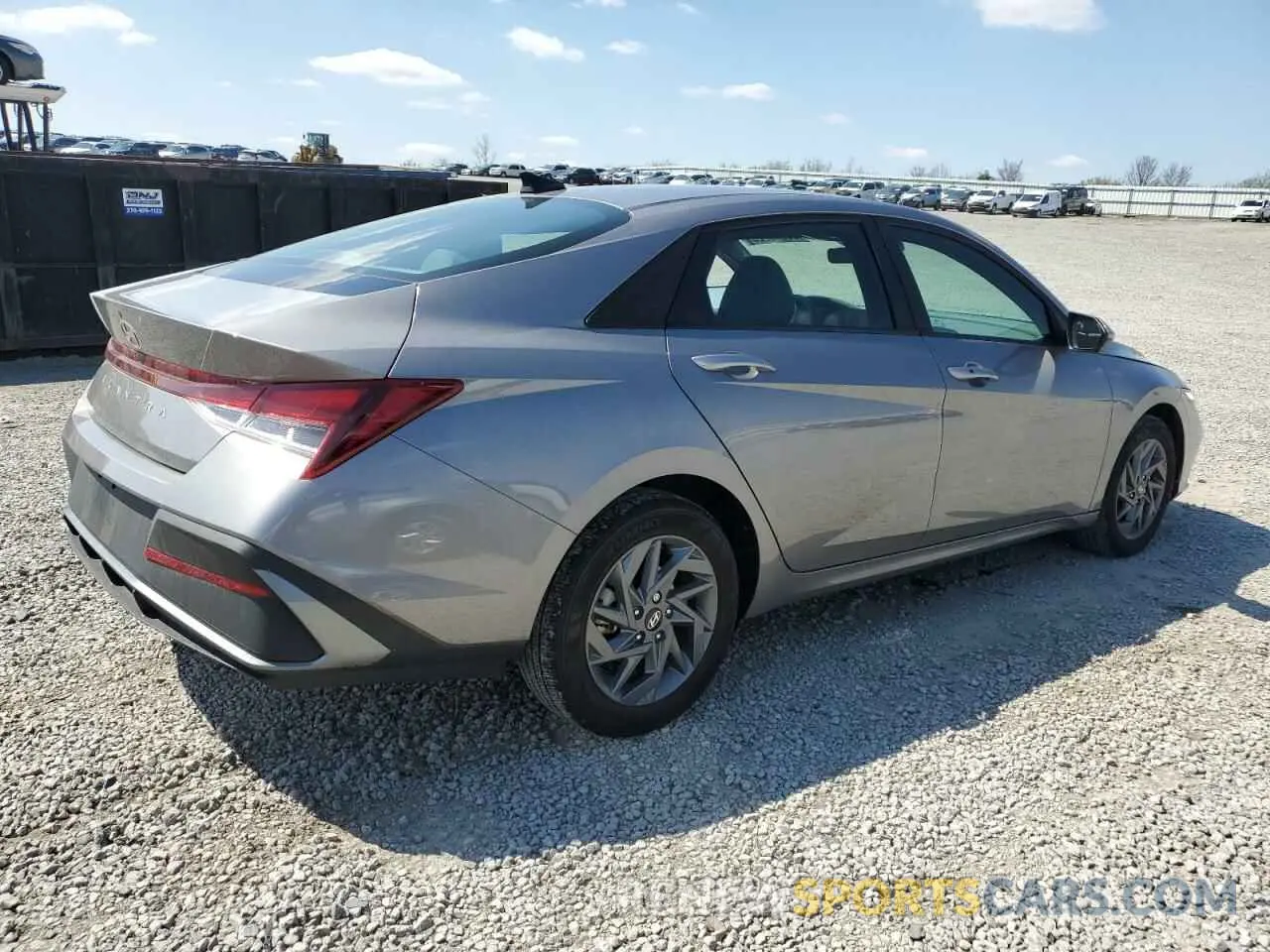 3 Фотография поврежденного автомобиля KMHLM4DG2RU675916 HYUNDAI ELANTRA 2024