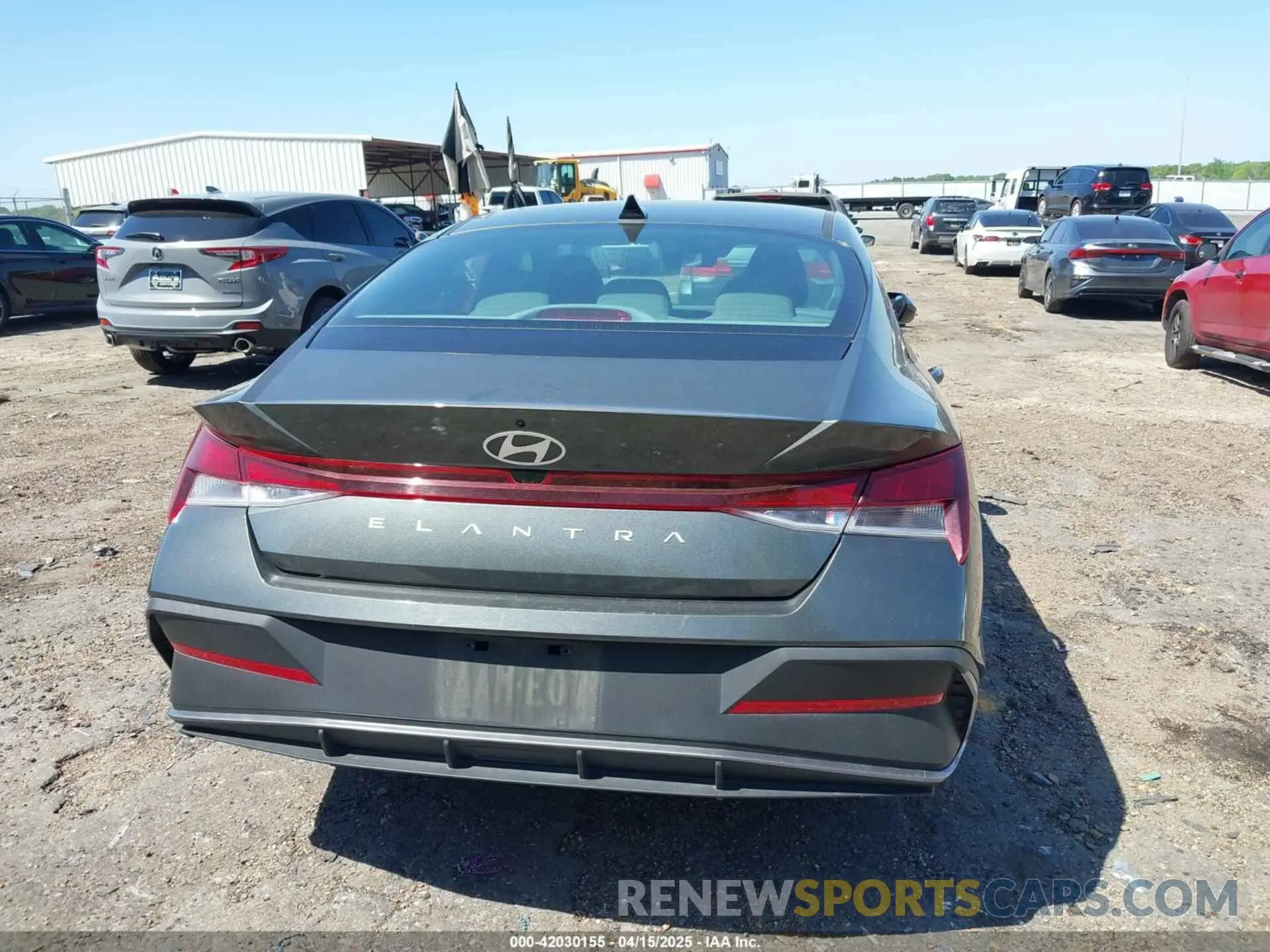 17 Фотография поврежденного автомобиля KMHLM4DG2RU686933 HYUNDAI ELANTRA 2024