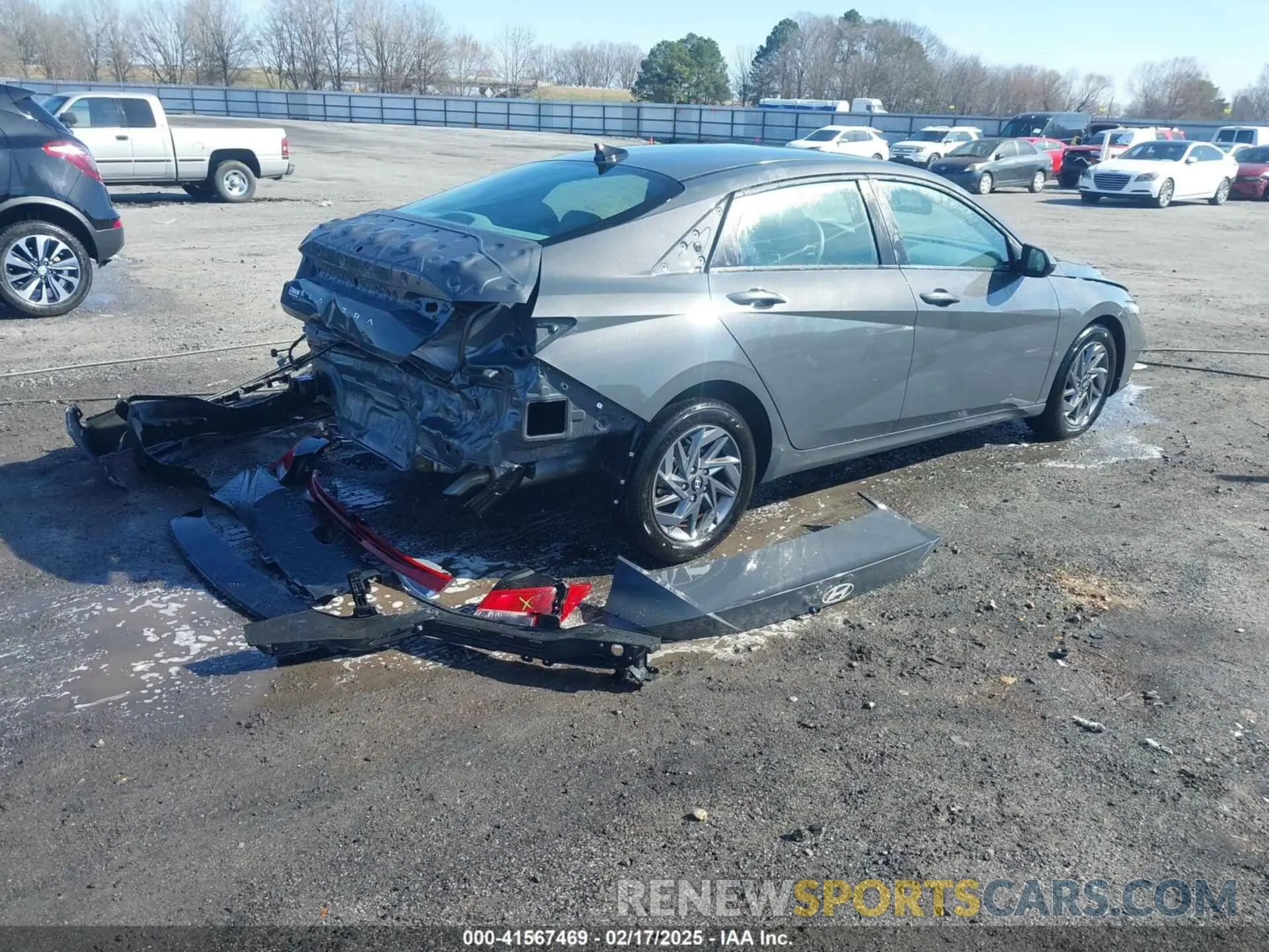 4 Фотография поврежденного автомобиля KMHLM4DG2RU735841 HYUNDAI ELANTRA 2024