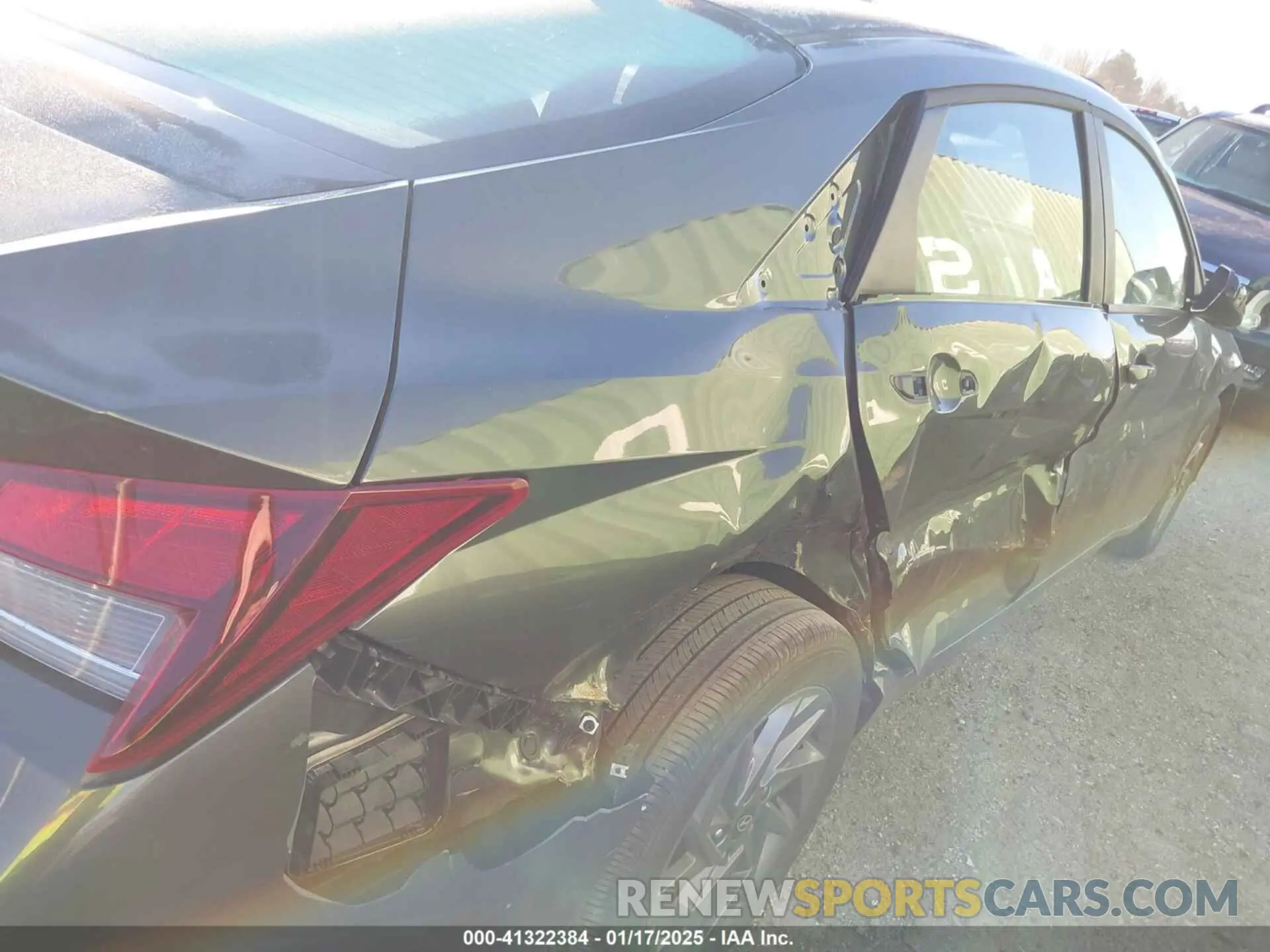 19 Photograph of a damaged car KMHLM4DG3RU686052 HYUNDAI ELANTRA 2024