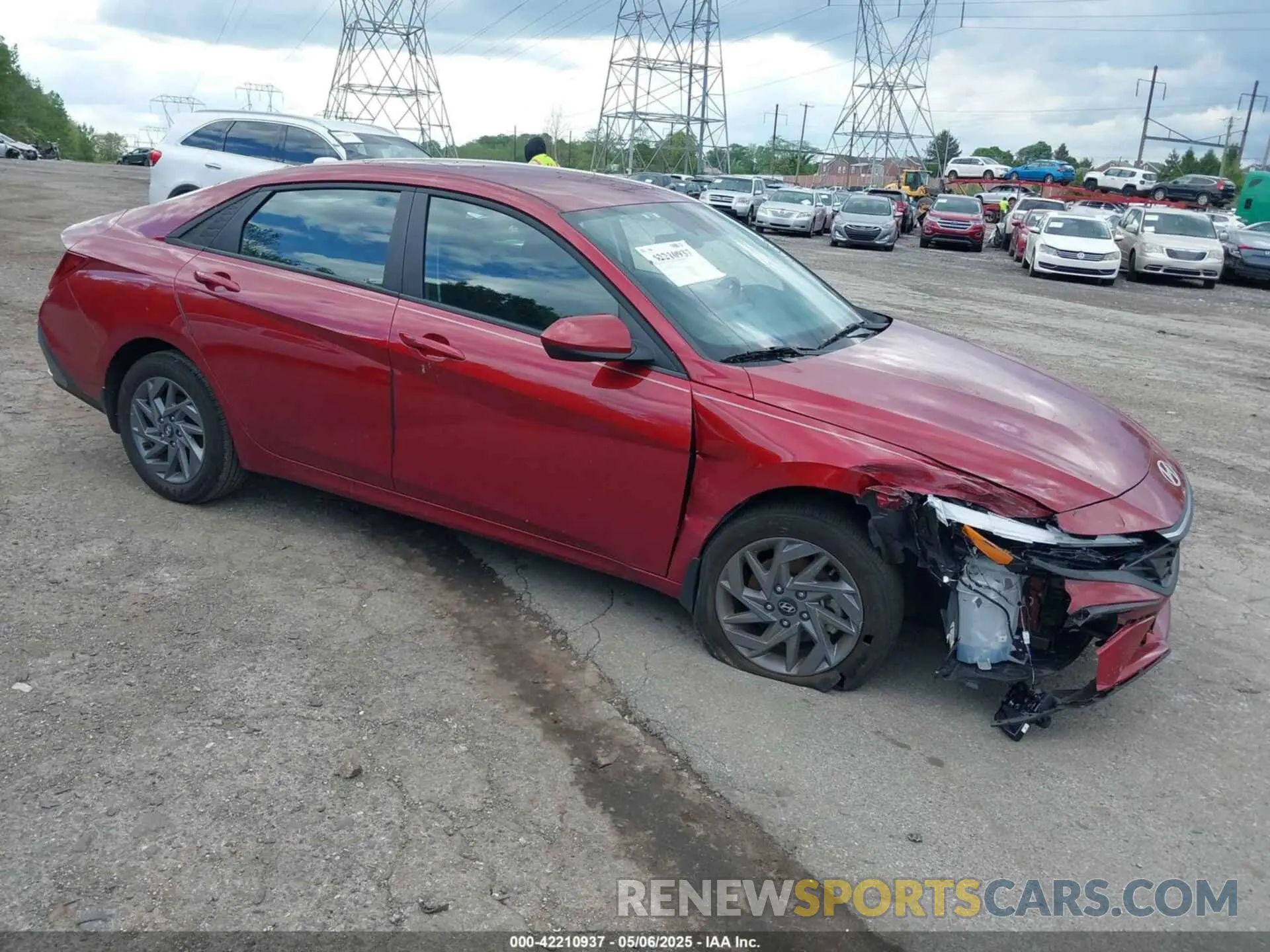 1 Фотография поврежденного автомобиля KMHLM4DG3RU688285 HYUNDAI ELANTRA 2024