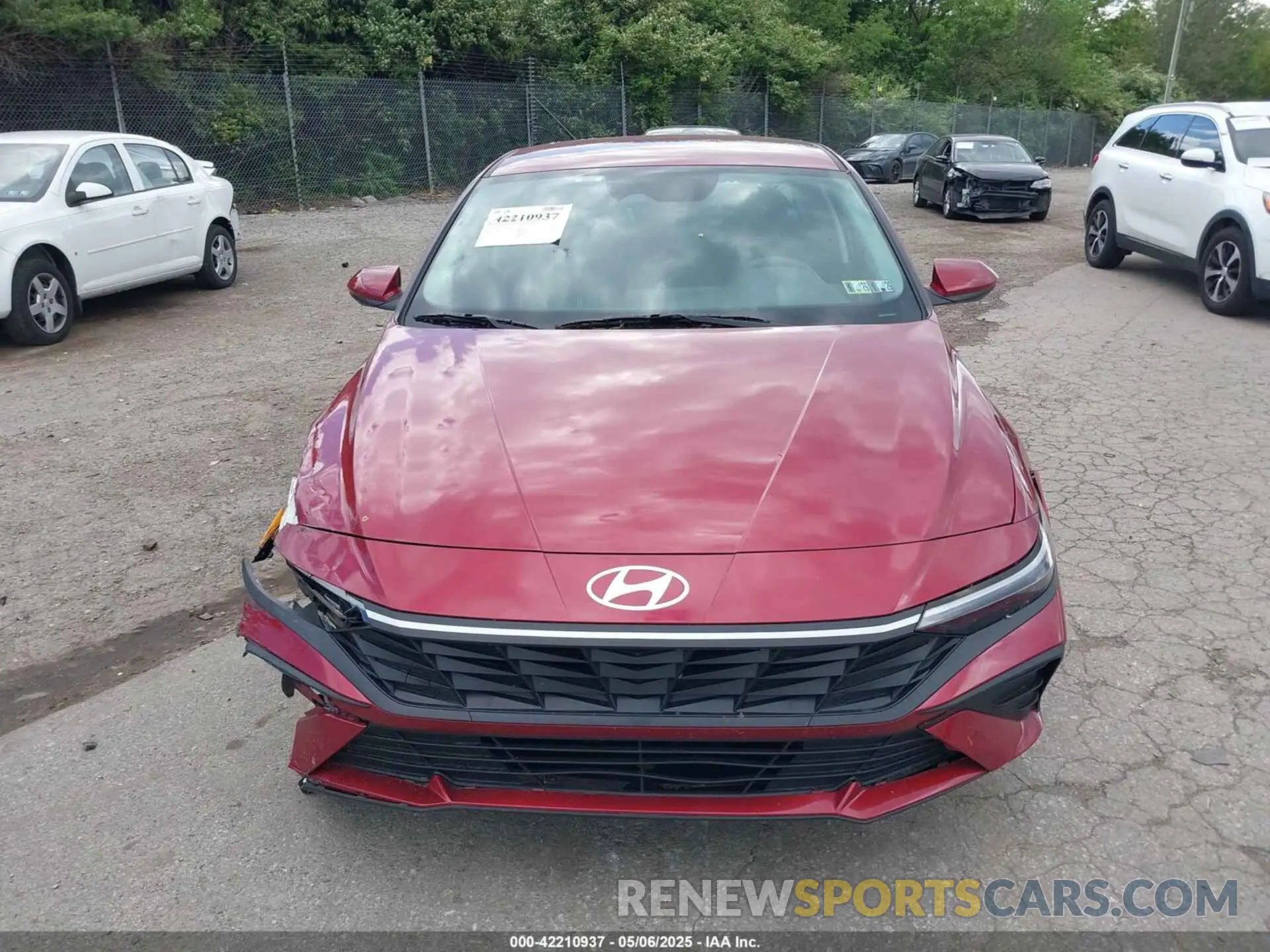 13 Фотография поврежденного автомобиля KMHLM4DG3RU688285 HYUNDAI ELANTRA 2024