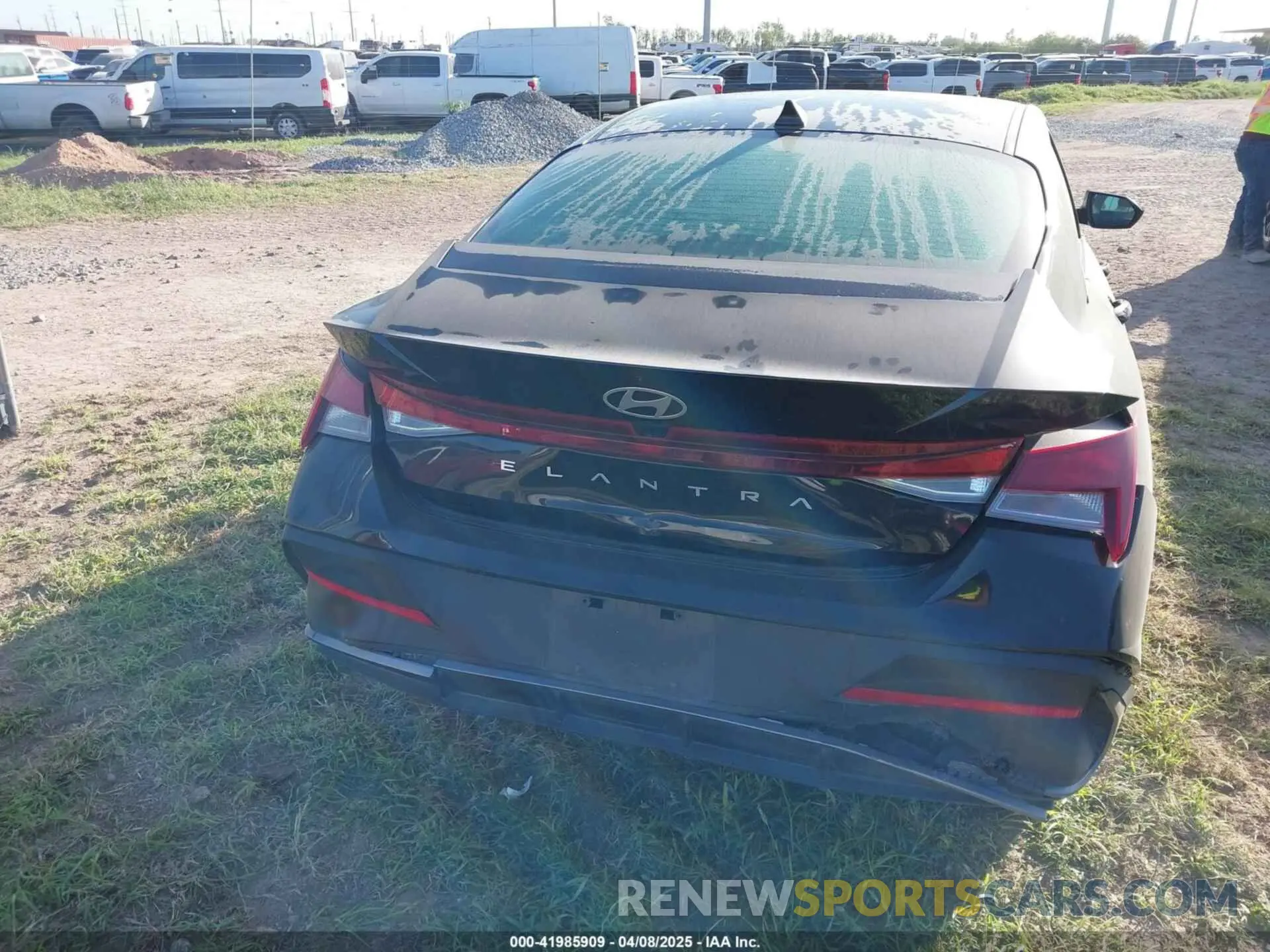 6 Фотография поврежденного автомобиля KMHLM4DG3RU751126 HYUNDAI ELANTRA 2024