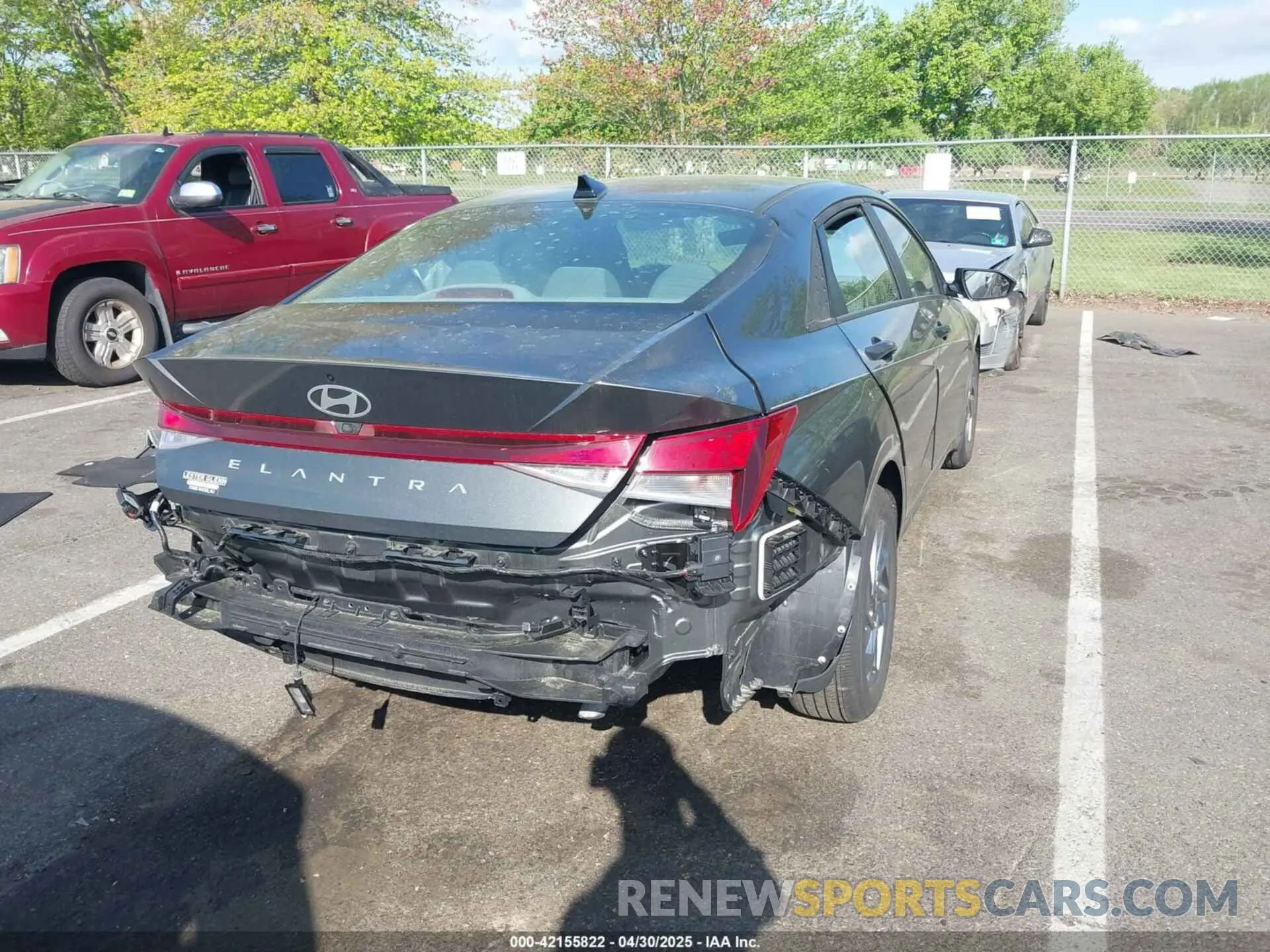4 Photograph of a damaged car KMHLM4DG3RU759596 HYUNDAI ELANTRA 2024
