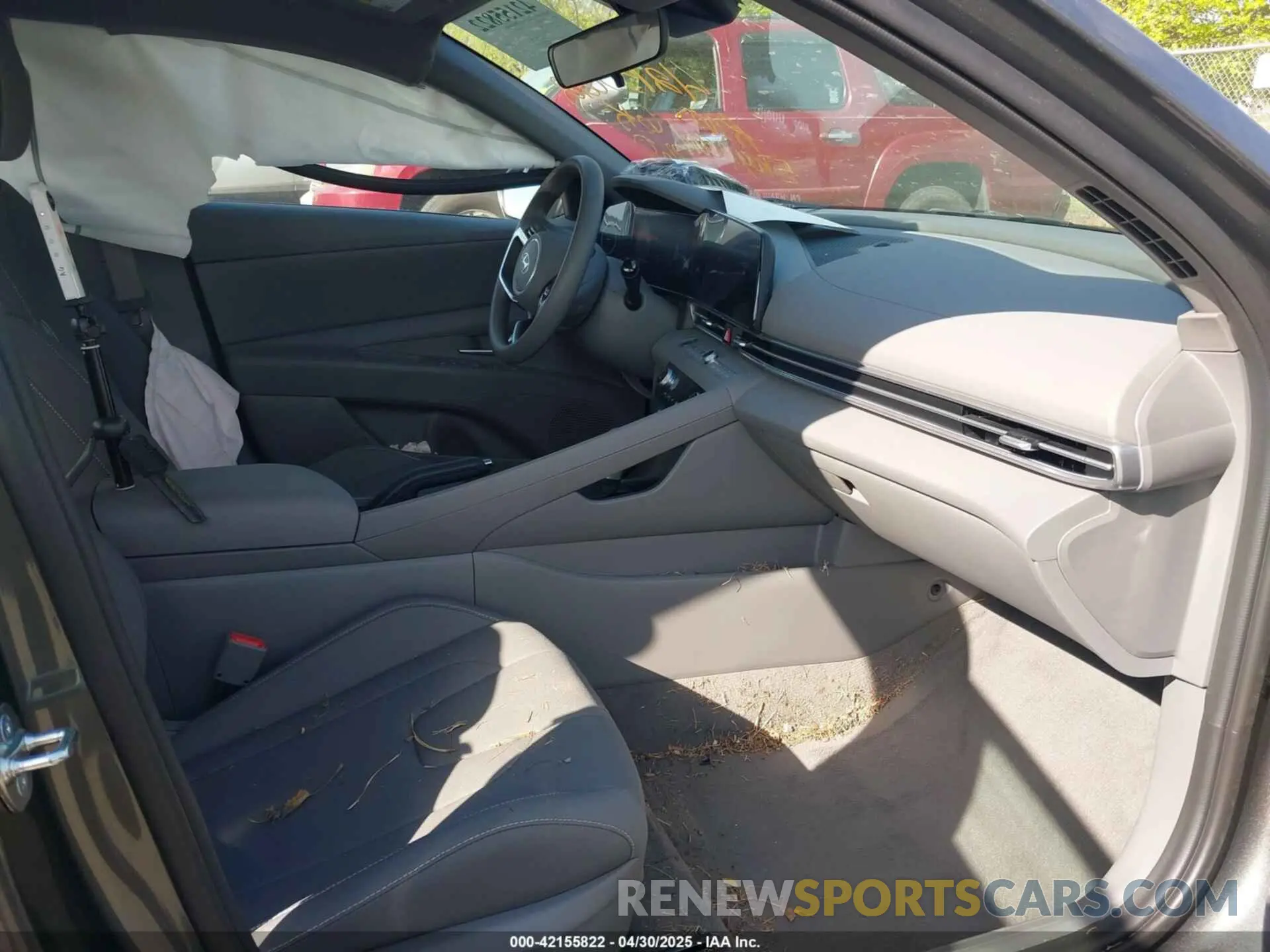 5 Photograph of a damaged car KMHLM4DG3RU759596 HYUNDAI ELANTRA 2024