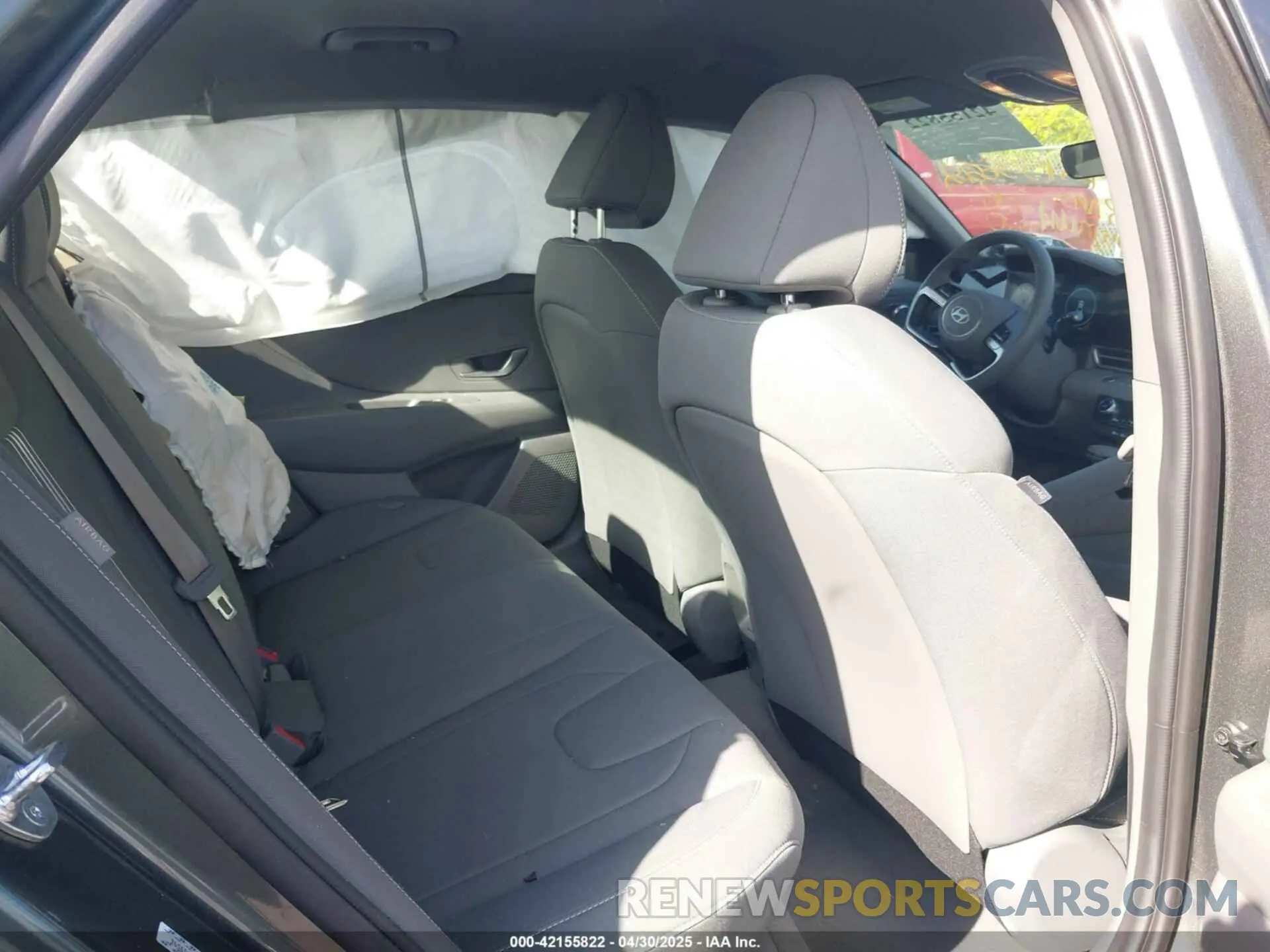 8 Photograph of a damaged car KMHLM4DG3RU759596 HYUNDAI ELANTRA 2024