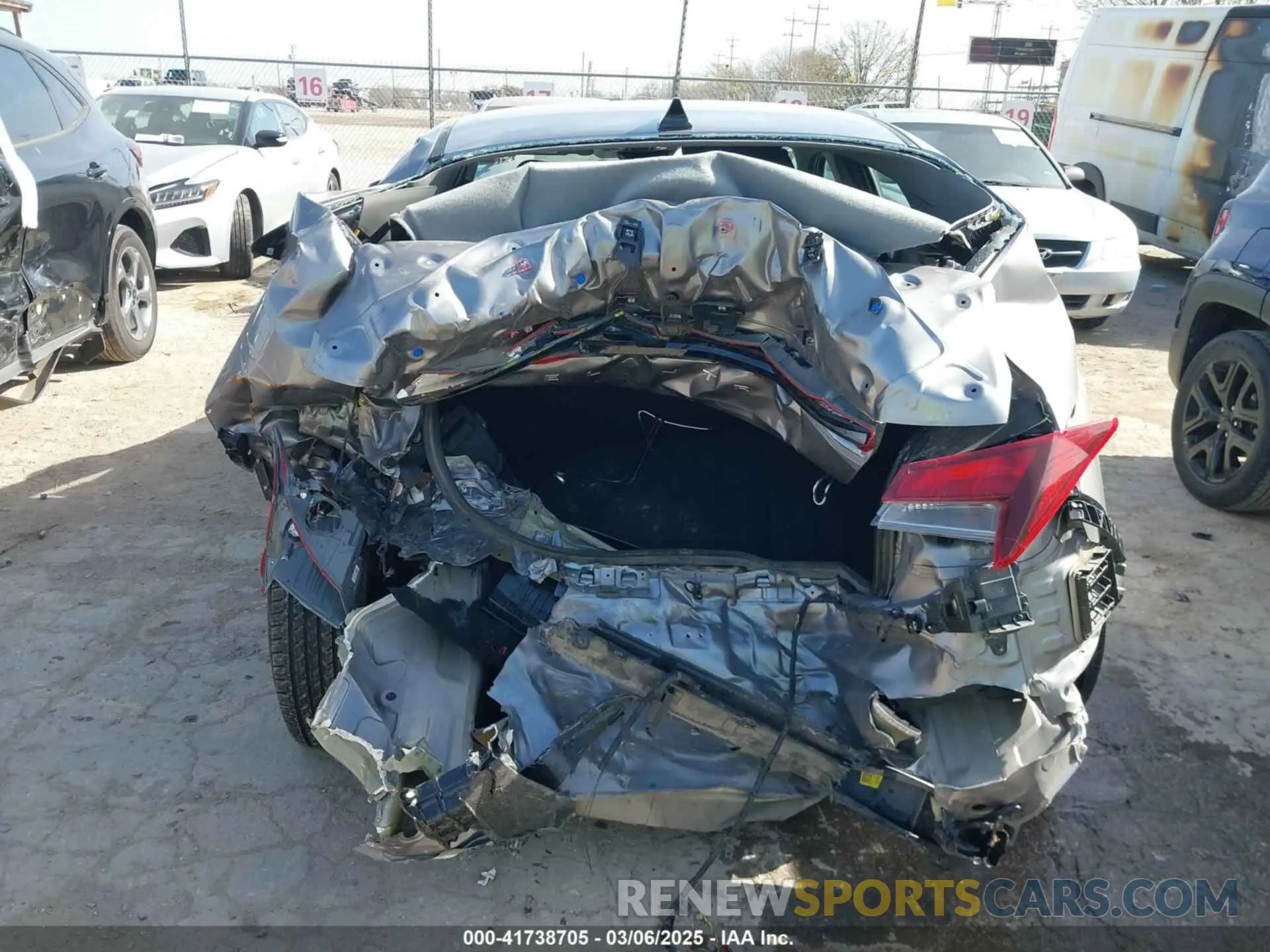 16 Фотография поврежденного автомобиля KMHLM4DG3RU810417 HYUNDAI ELANTRA 2024