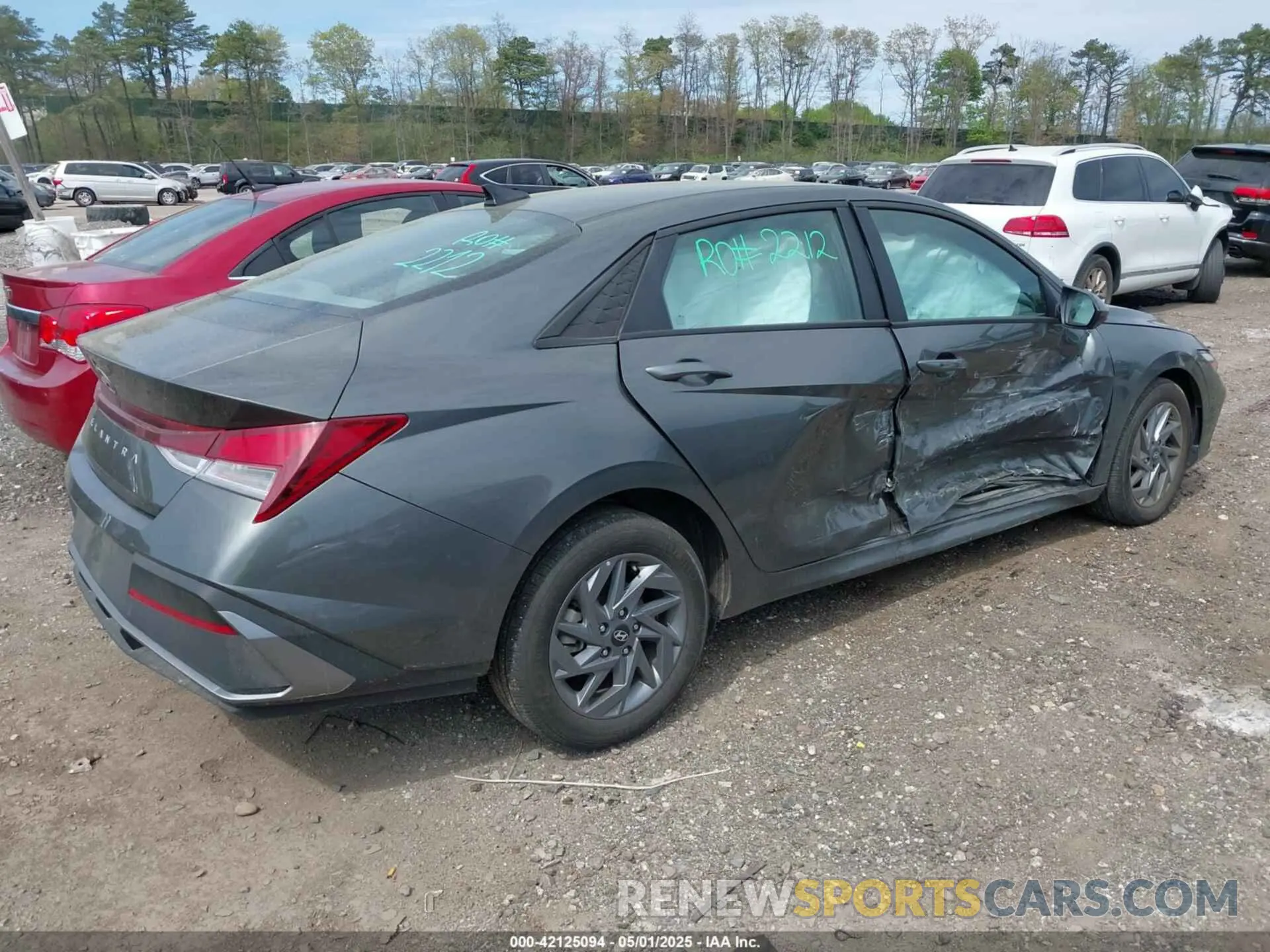4 Фотография поврежденного автомобиля KMHLM4DG3RU812894 HYUNDAI ELANTRA 2024