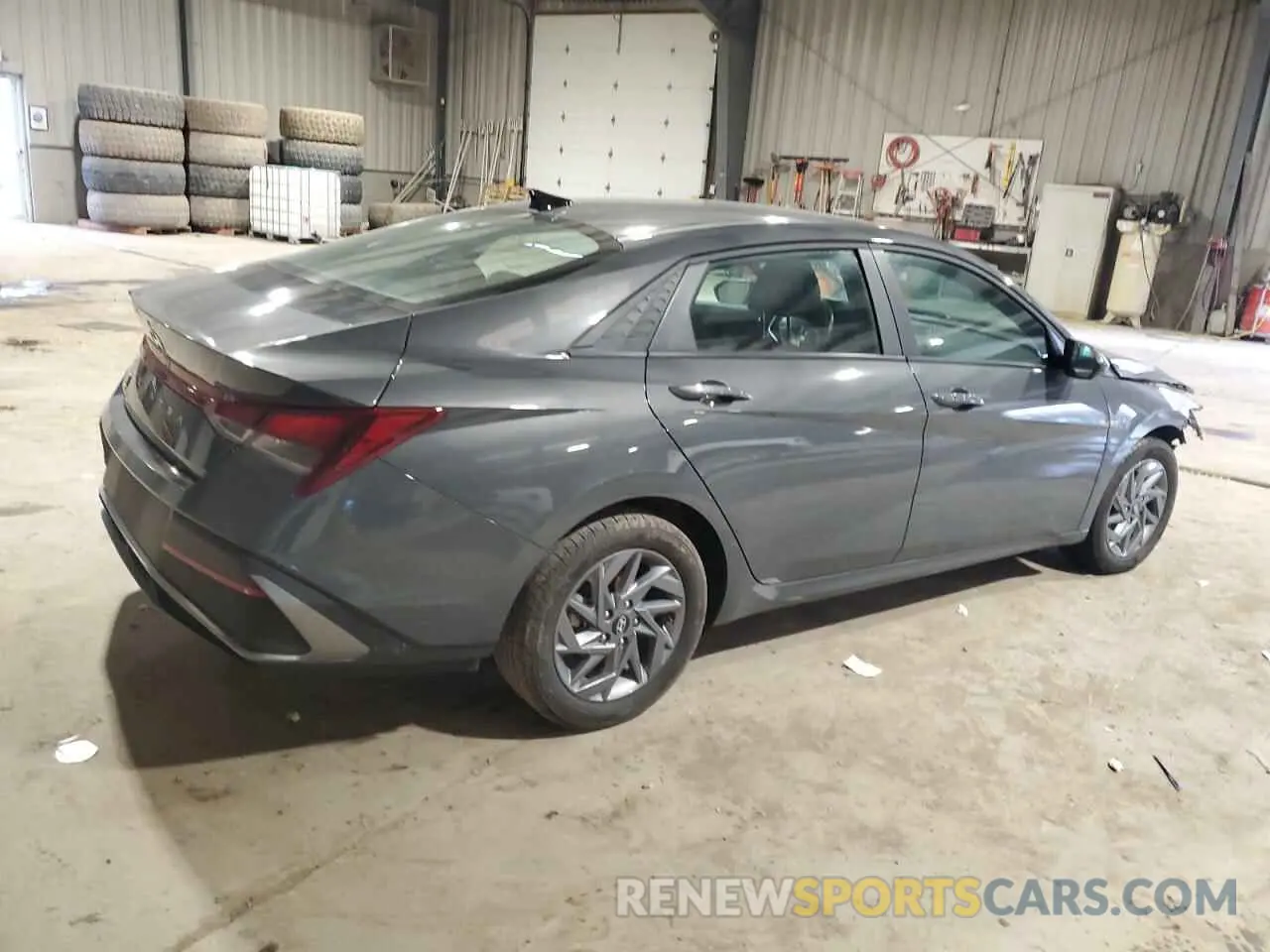 3 Фотография поврежденного автомобиля KMHLM4DG4RU641458 HYUNDAI ELANTRA 2024