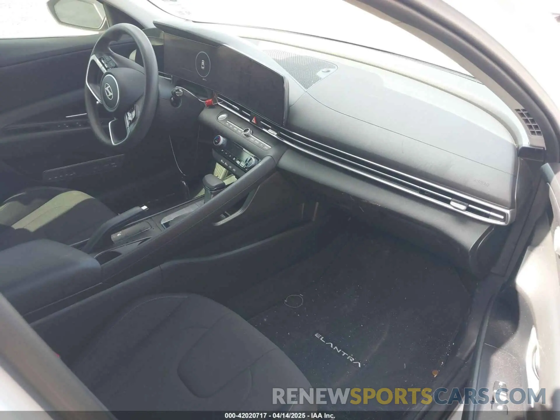 5 Фотография поврежденного автомобиля KMHLM4DG4RU642352 HYUNDAI ELANTRA 2024