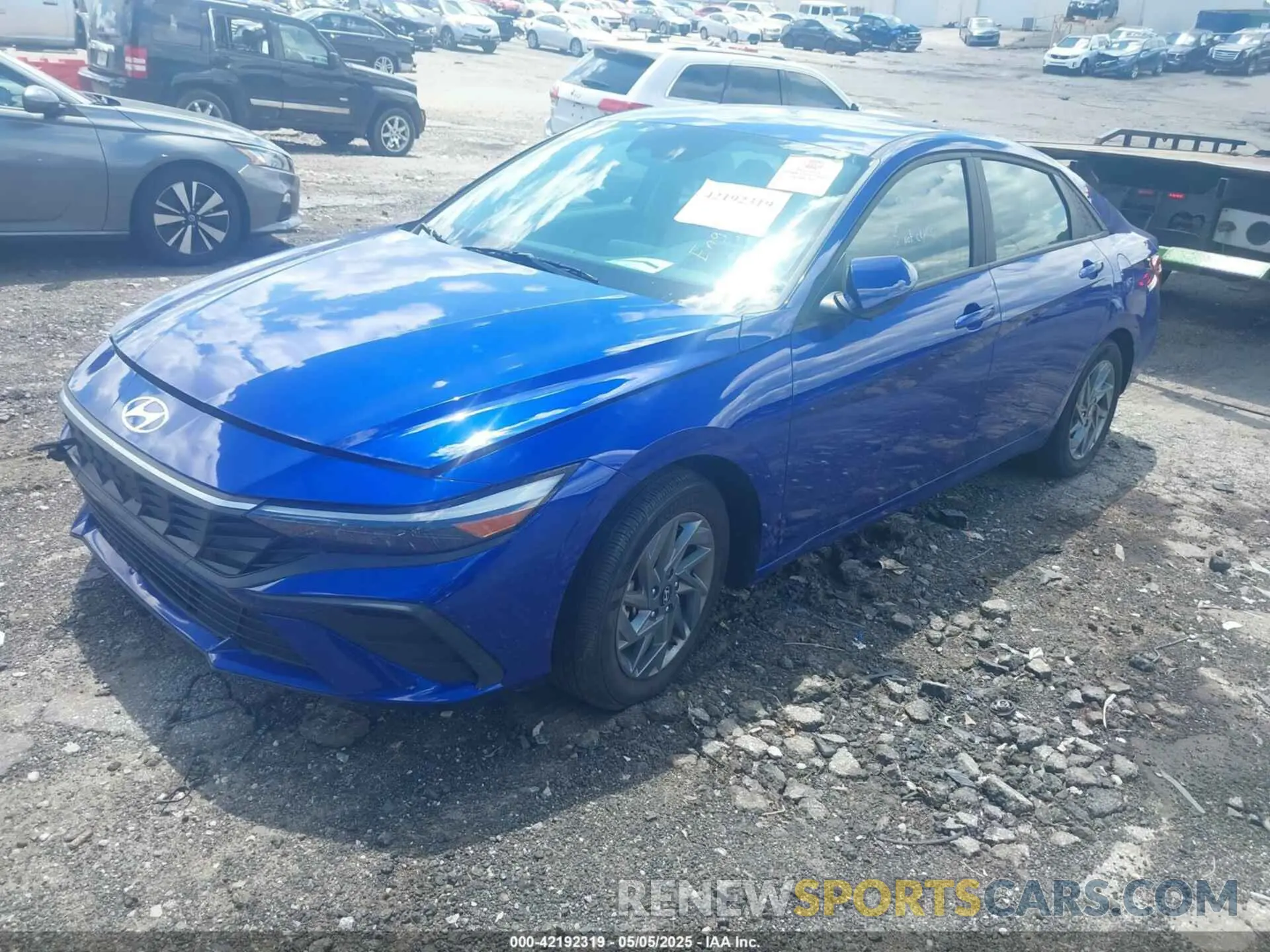 2 Фотография поврежденного автомобиля KMHLM4DG4RU650273 HYUNDAI ELANTRA 2024
