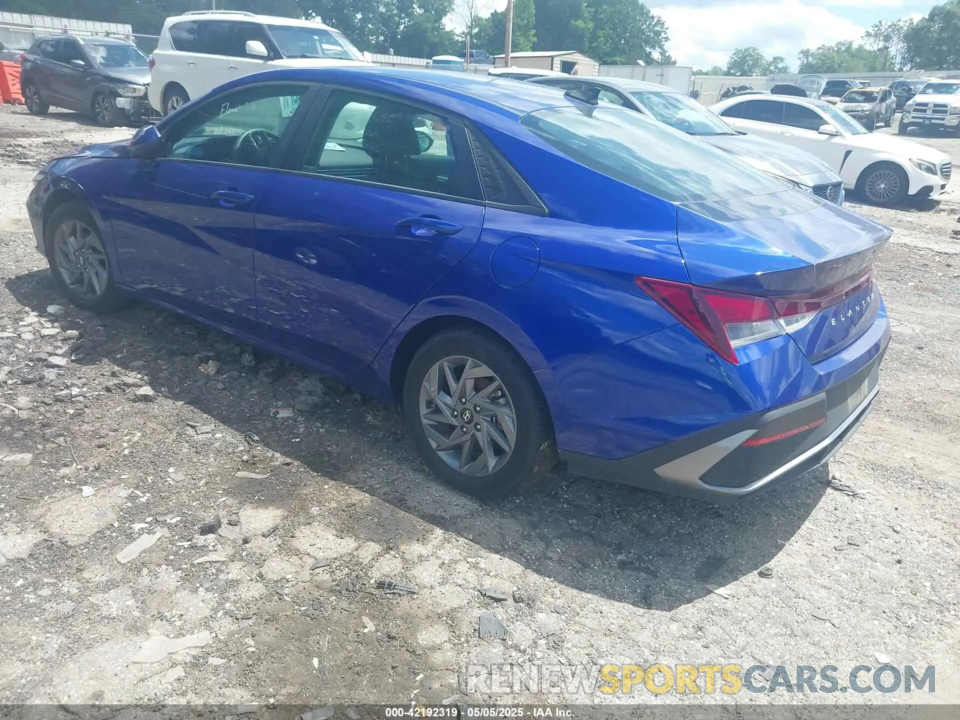 3 Фотография поврежденного автомобиля KMHLM4DG4RU650273 HYUNDAI ELANTRA 2024