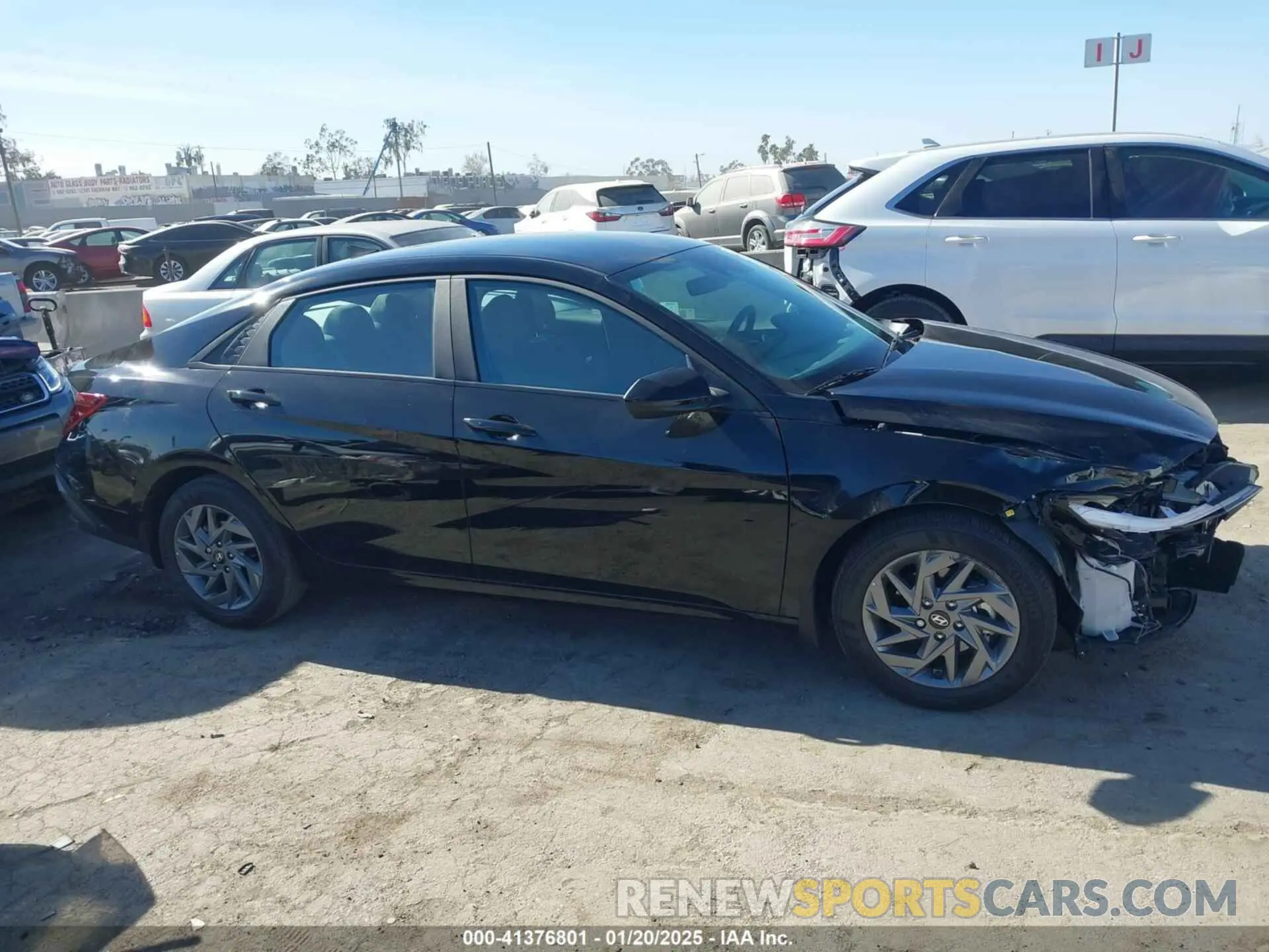 13 Фотография поврежденного автомобиля KMHLM4DG4RU778450 HYUNDAI ELANTRA 2024