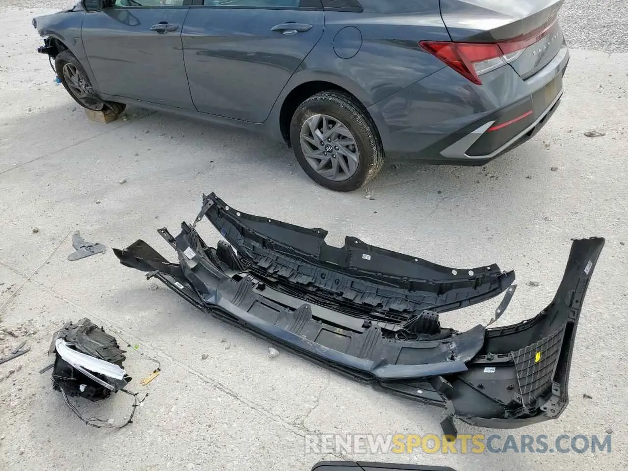 12 Фотография поврежденного автомобиля KMHLM4DG4RU828828 HYUNDAI ELANTRA 2024