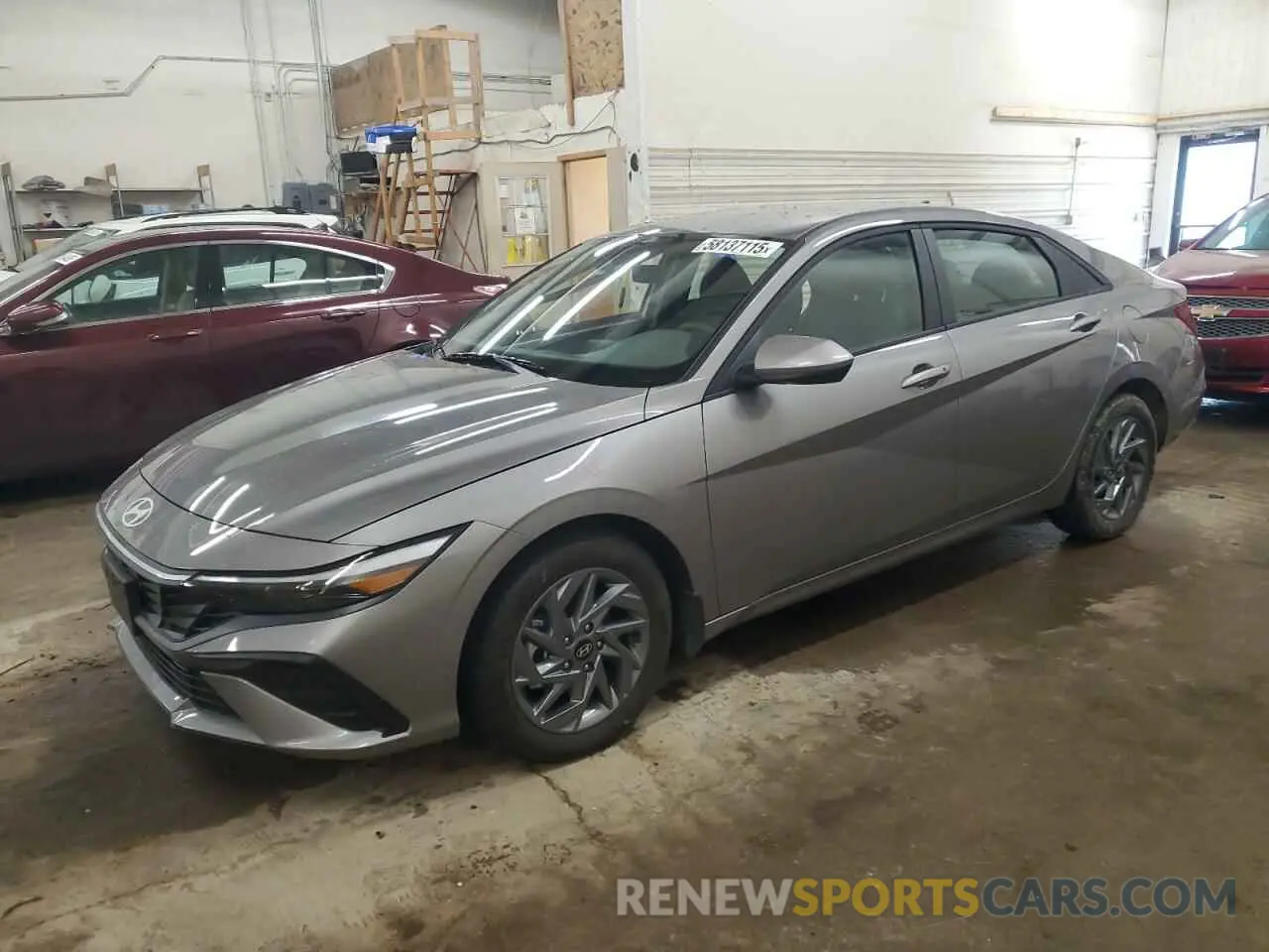 1 Фотография поврежденного автомобиля KMHLM4DG4RU833690 HYUNDAI ELANTRA 2024