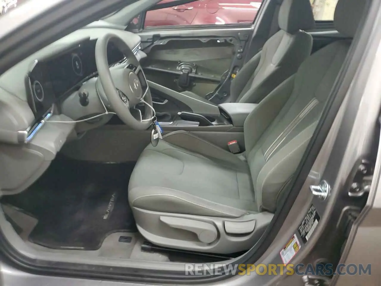 7 Фотография поврежденного автомобиля KMHLM4DG4RU833690 HYUNDAI ELANTRA 2024