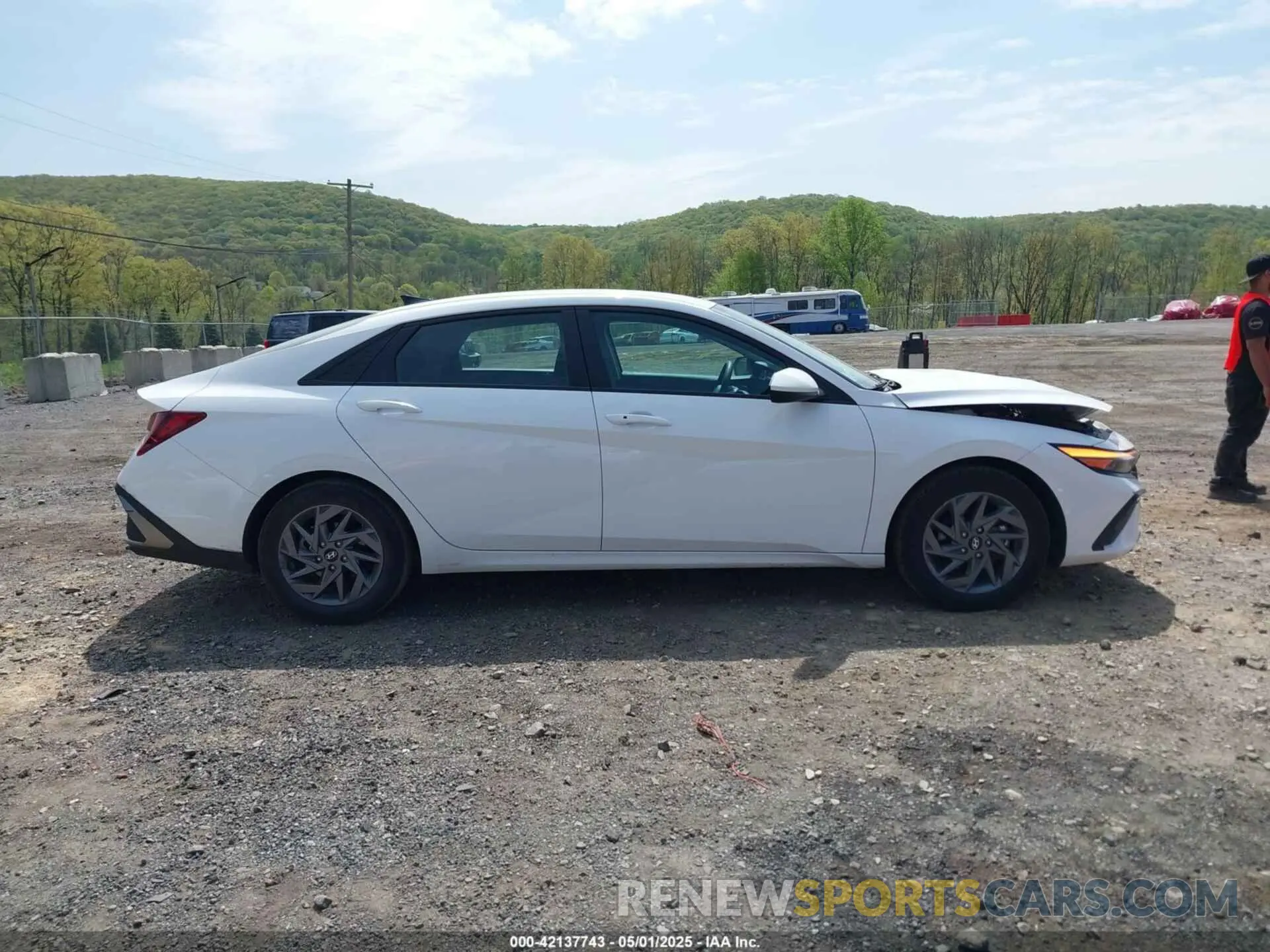 13 Photograph of a damaged car KMHLM4DG5RU641629 HYUNDAI ELANTRA 2024