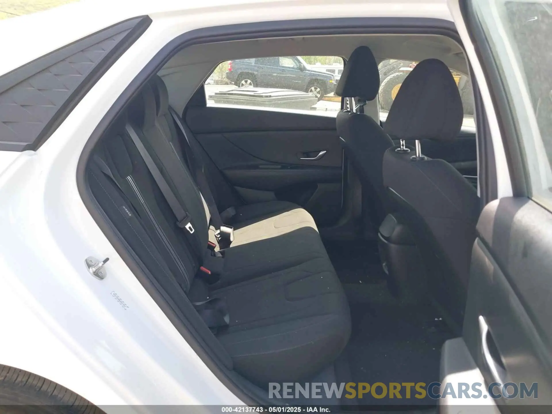 8 Photograph of a damaged car KMHLM4DG5RU641629 HYUNDAI ELANTRA 2024