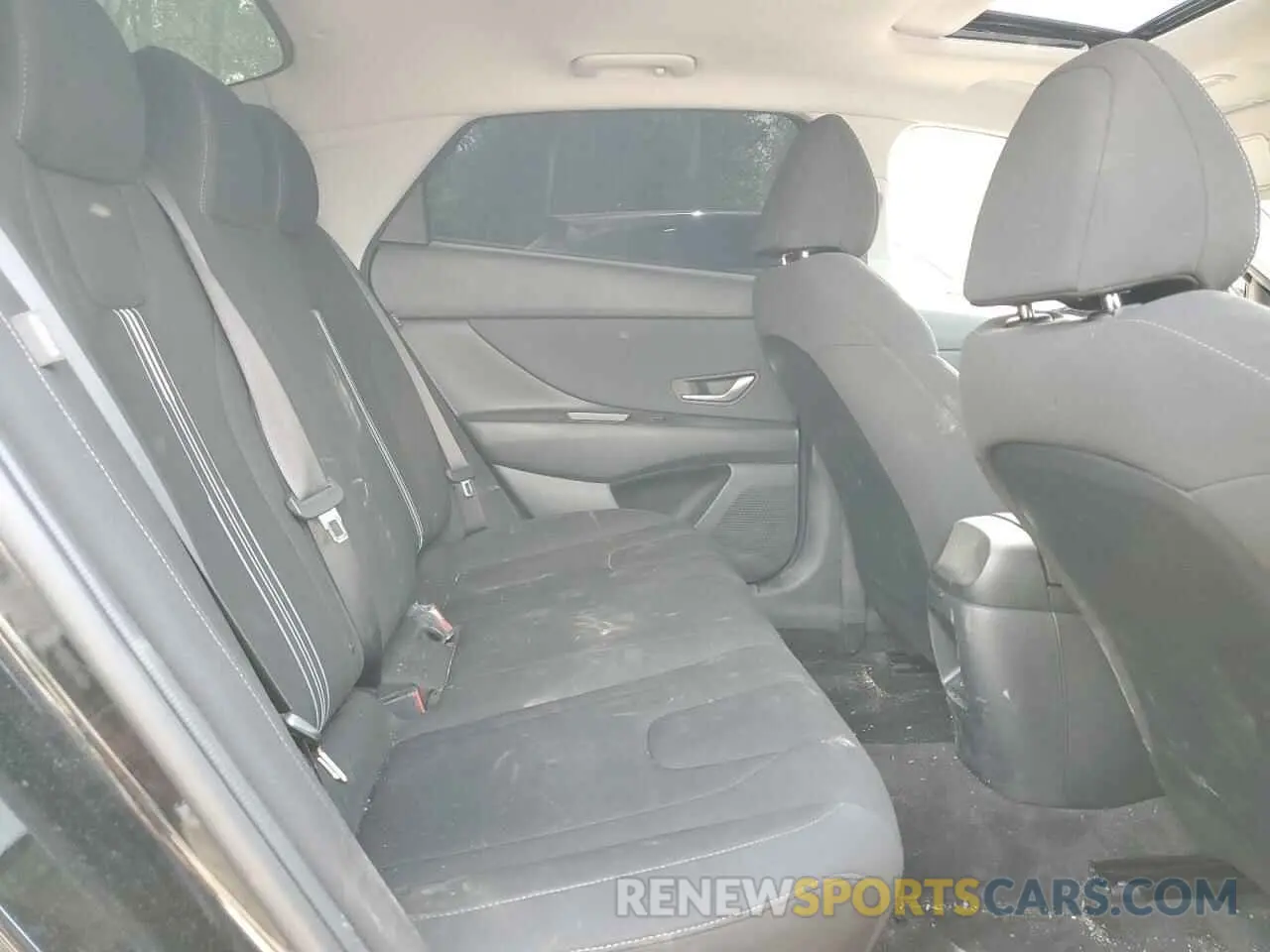 10 Photograph of a damaged car KMHLM4DG5RU683850 HYUNDAI ELANTRA 2024