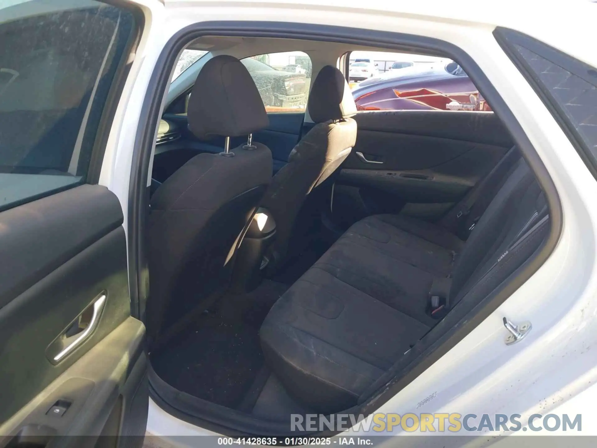 8 Фотография поврежденного автомобиля KMHLM4DG6RU791457 HYUNDAI ELANTRA 2024