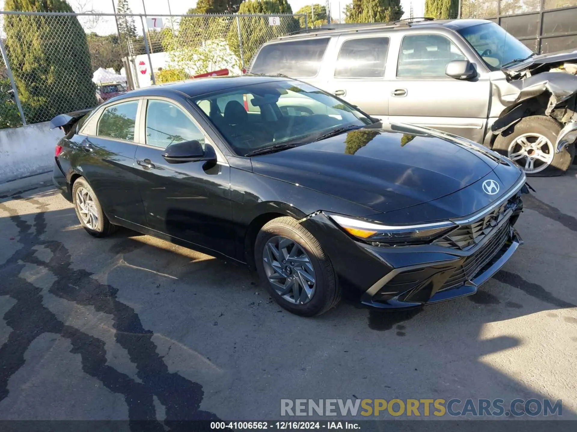 1 Photograph of a damaged car KMHLM4DG6RU844660 HYUNDAI ELANTRA 2024