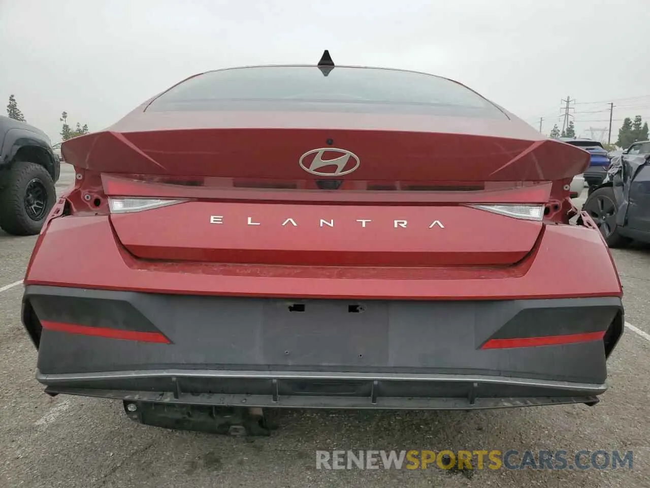 6 Фотография поврежденного автомобиля KMHLM4DG7RU675118 HYUNDAI ELANTRA 2024