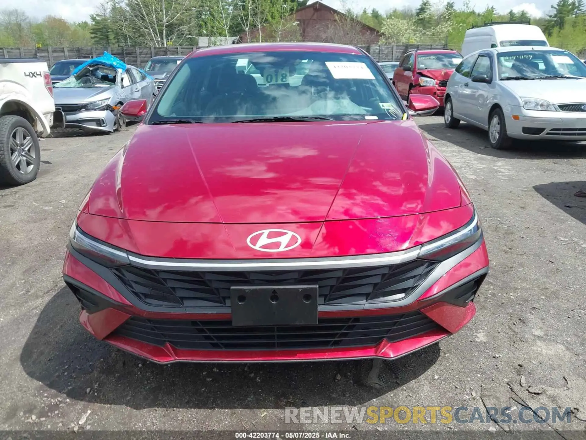 12 Фотография поврежденного автомобиля KMHLM4DG7RU702270 HYUNDAI ELANTRA 2024