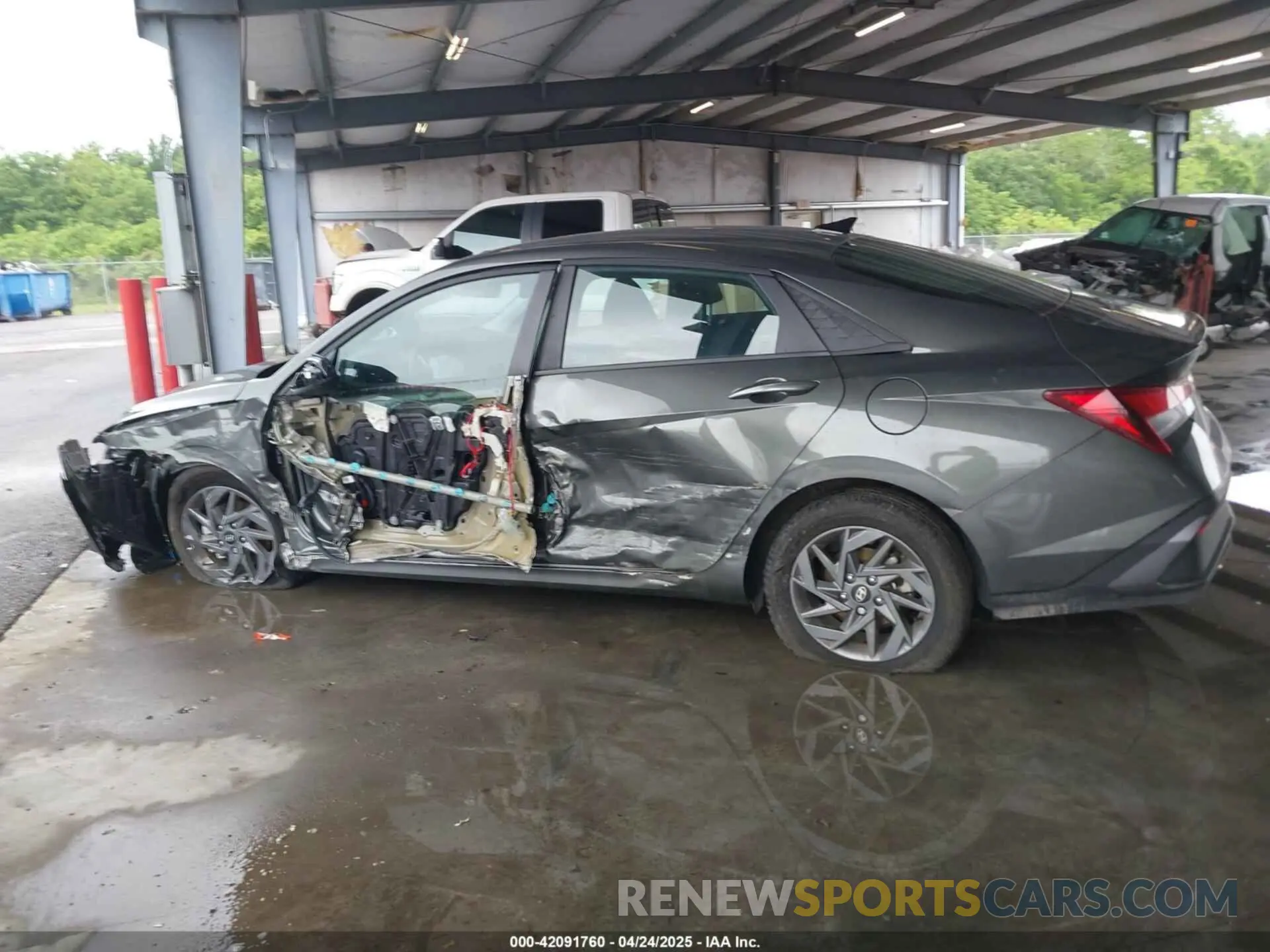 14 Photograph of a damaged car KMHLM4DG7RU751078 HYUNDAI ELANTRA 2024