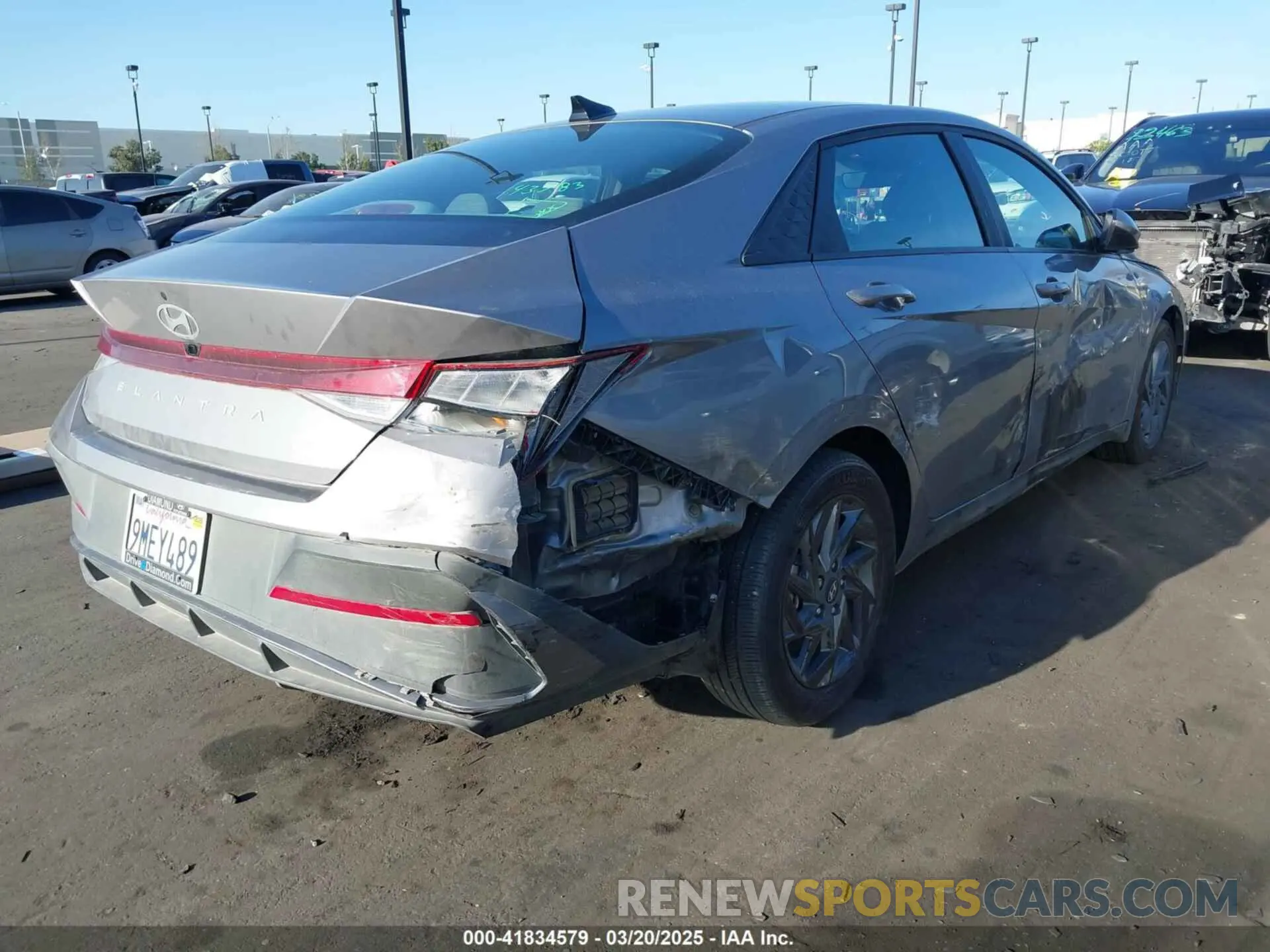 4 Фотография поврежденного автомобиля KMHLM4DG7RU777454 HYUNDAI ELANTRA 2024