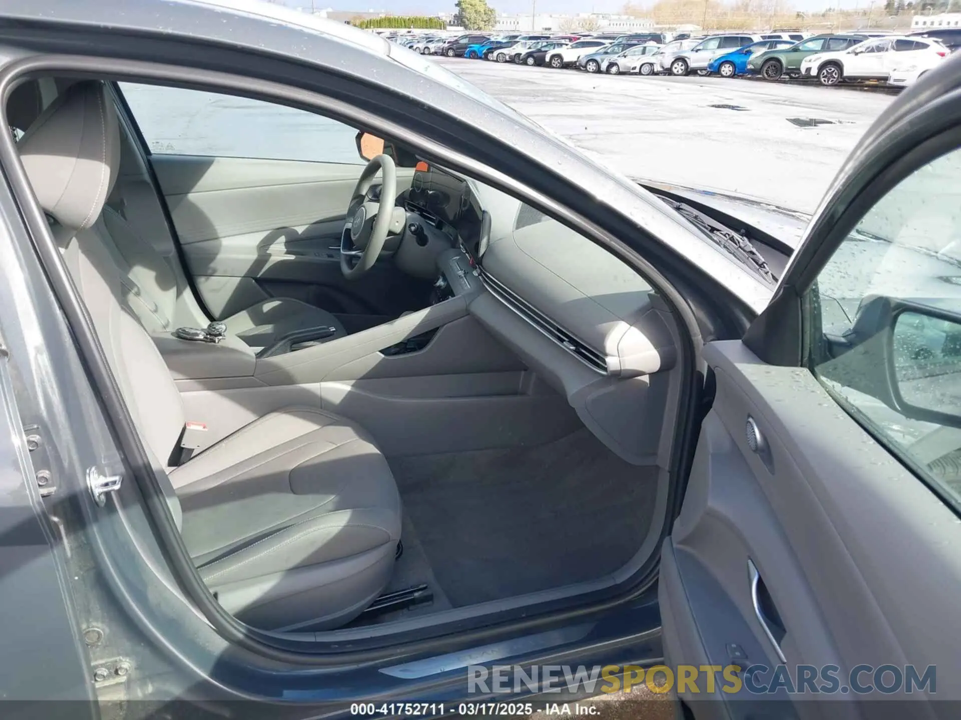 5 Photograph of a damaged car KMHLM4DG8RU654892 HYUNDAI ELANTRA 2024