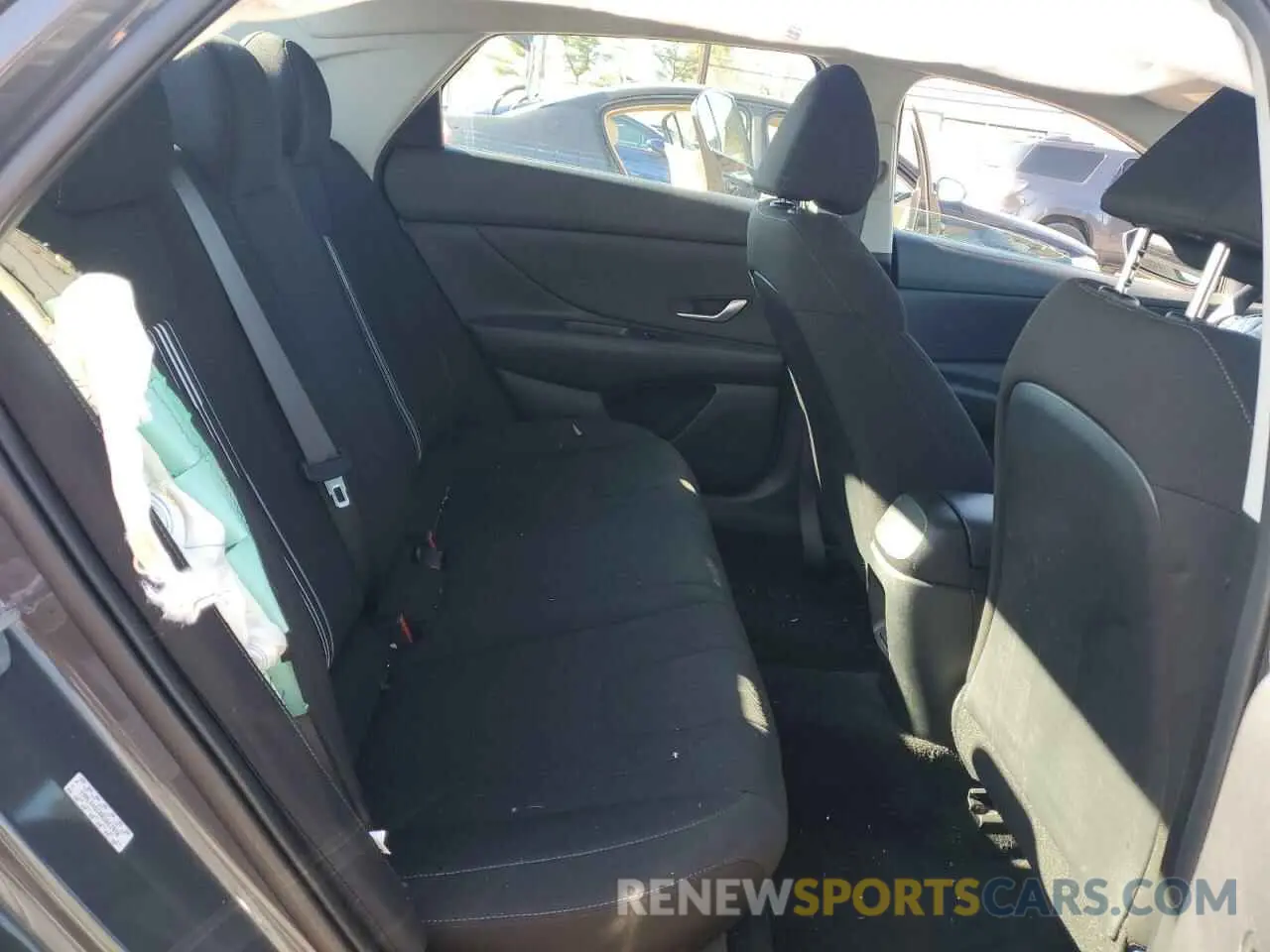 10 Photograph of a damaged car KMHLM4DG8RU662930 HYUNDAI ELANTRA 2024