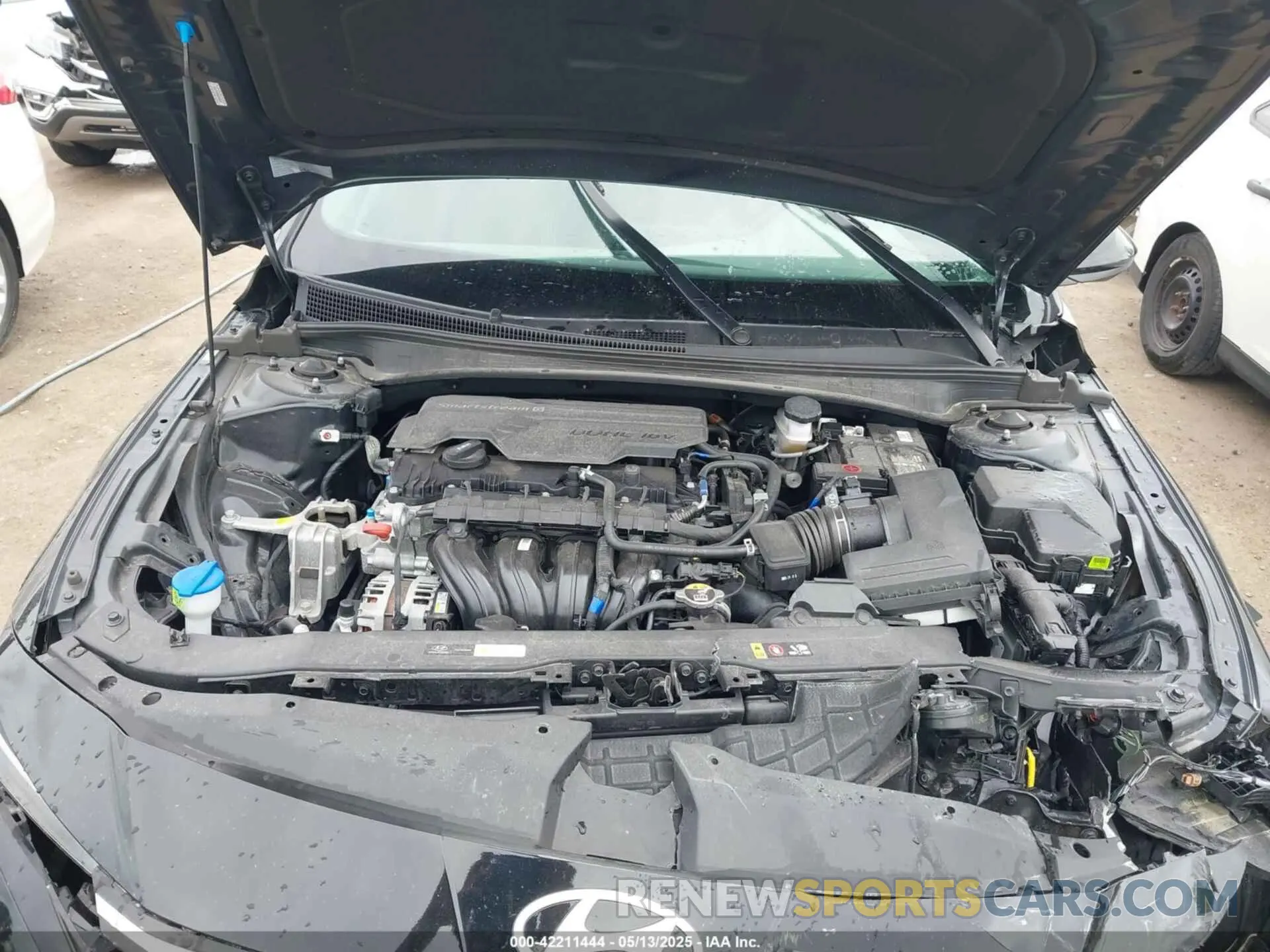10 Photograph of a damaged car KMHLM4DG8RU690033 HYUNDAI ELANTRA 2024