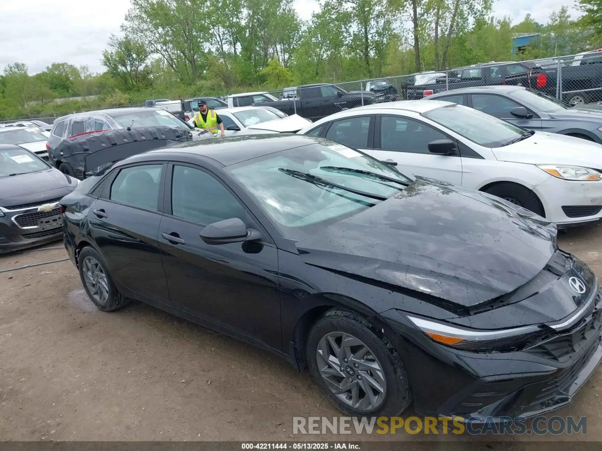 14 Photograph of a damaged car KMHLM4DG8RU690033 HYUNDAI ELANTRA 2024