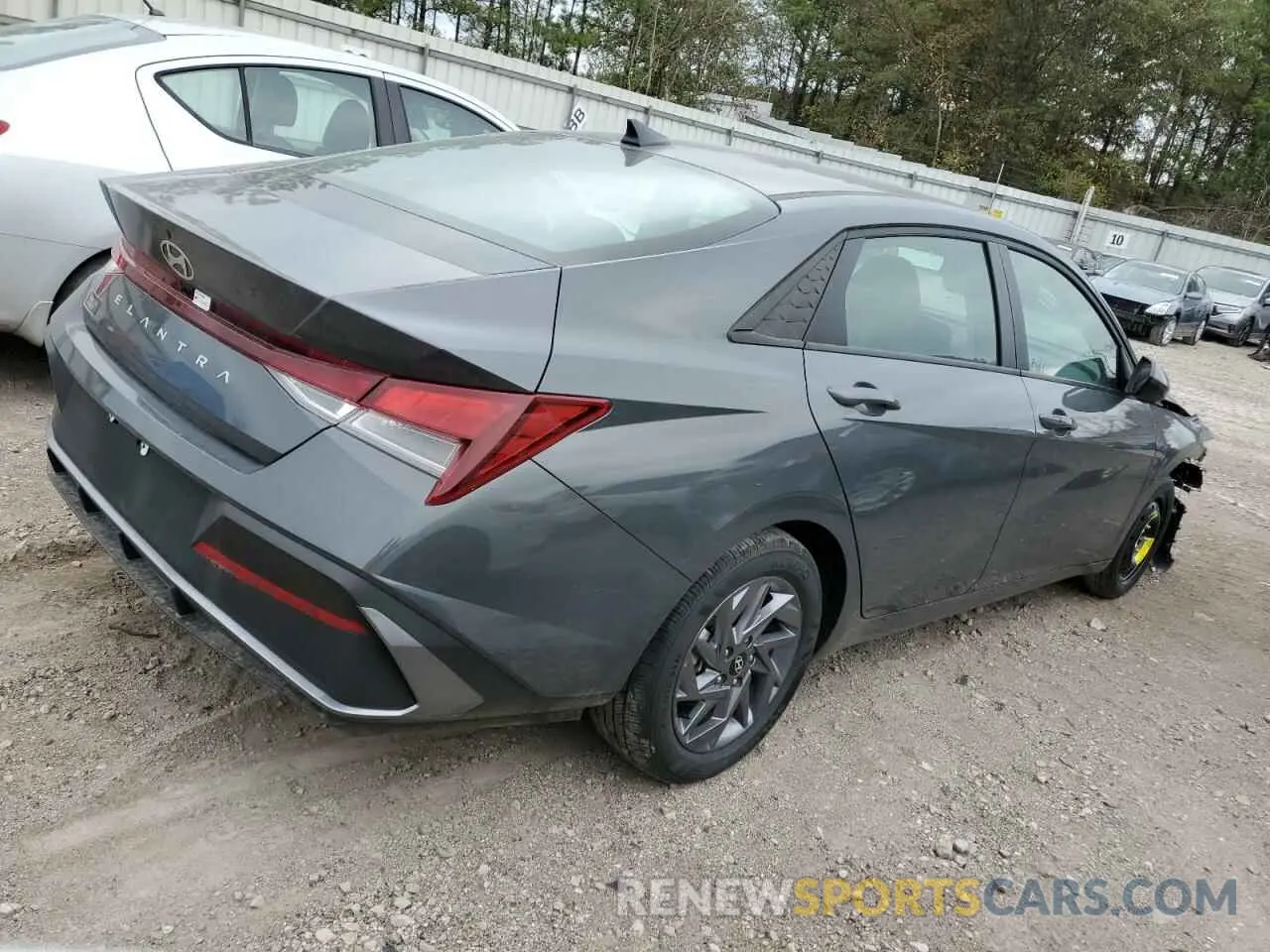 3 Фотография поврежденного автомобиля KMHLM4DG8RU692932 HYUNDAI ELANTRA 2024