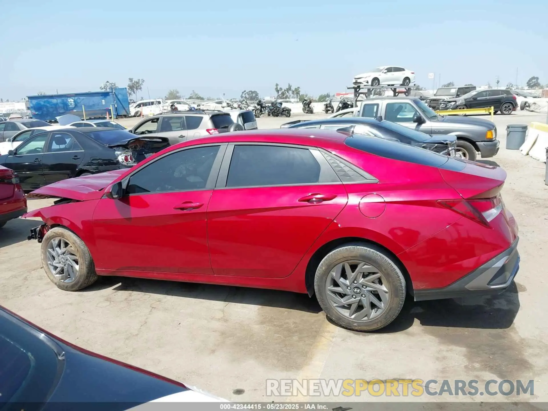 14 Фотография поврежденного автомобиля KMHLM4DG8RU730160 HYUNDAI ELANTRA 2024
