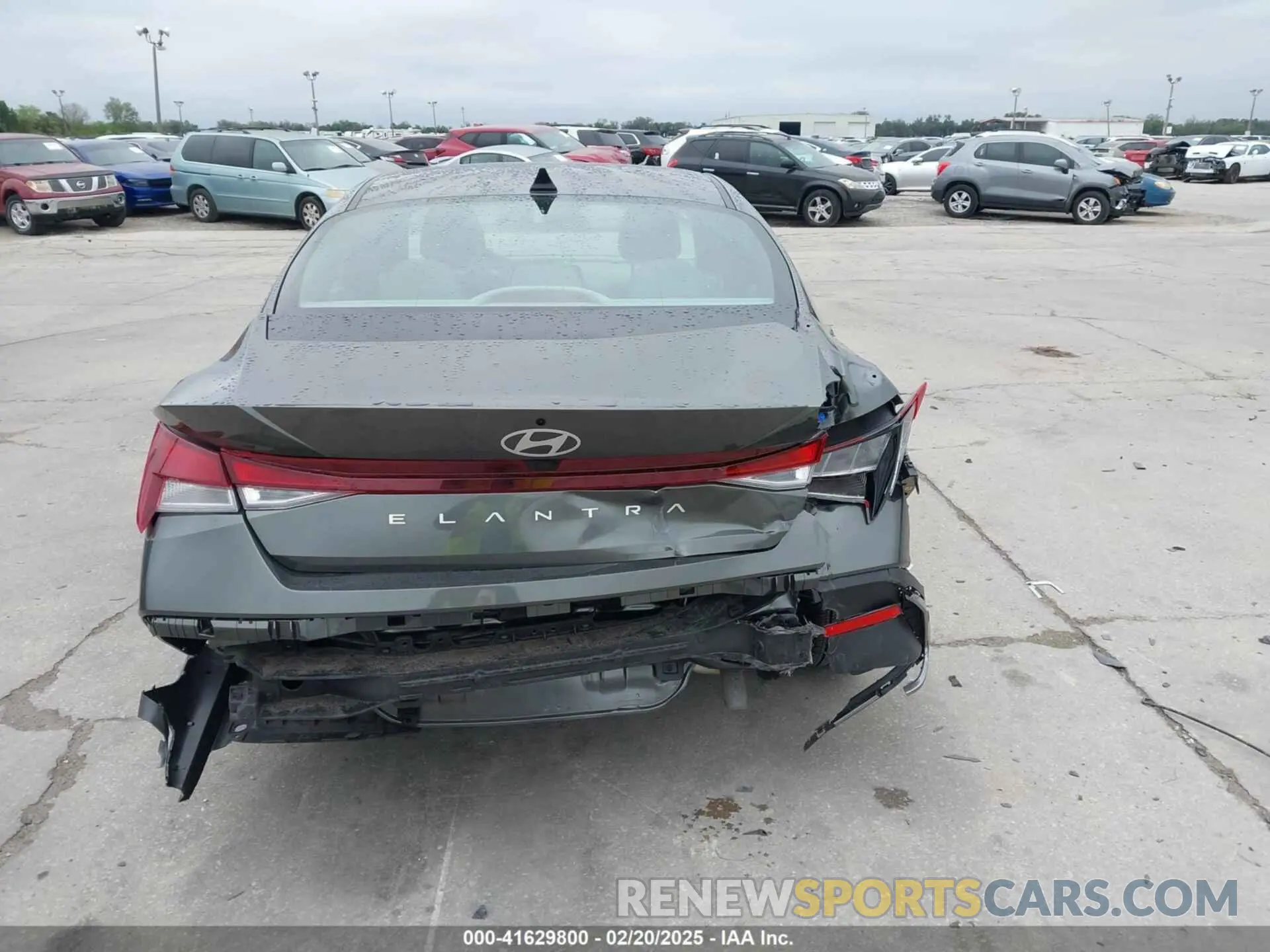 17 Фотография поврежденного автомобиля KMHLM4DG8RU801681 HYUNDAI ELANTRA 2024