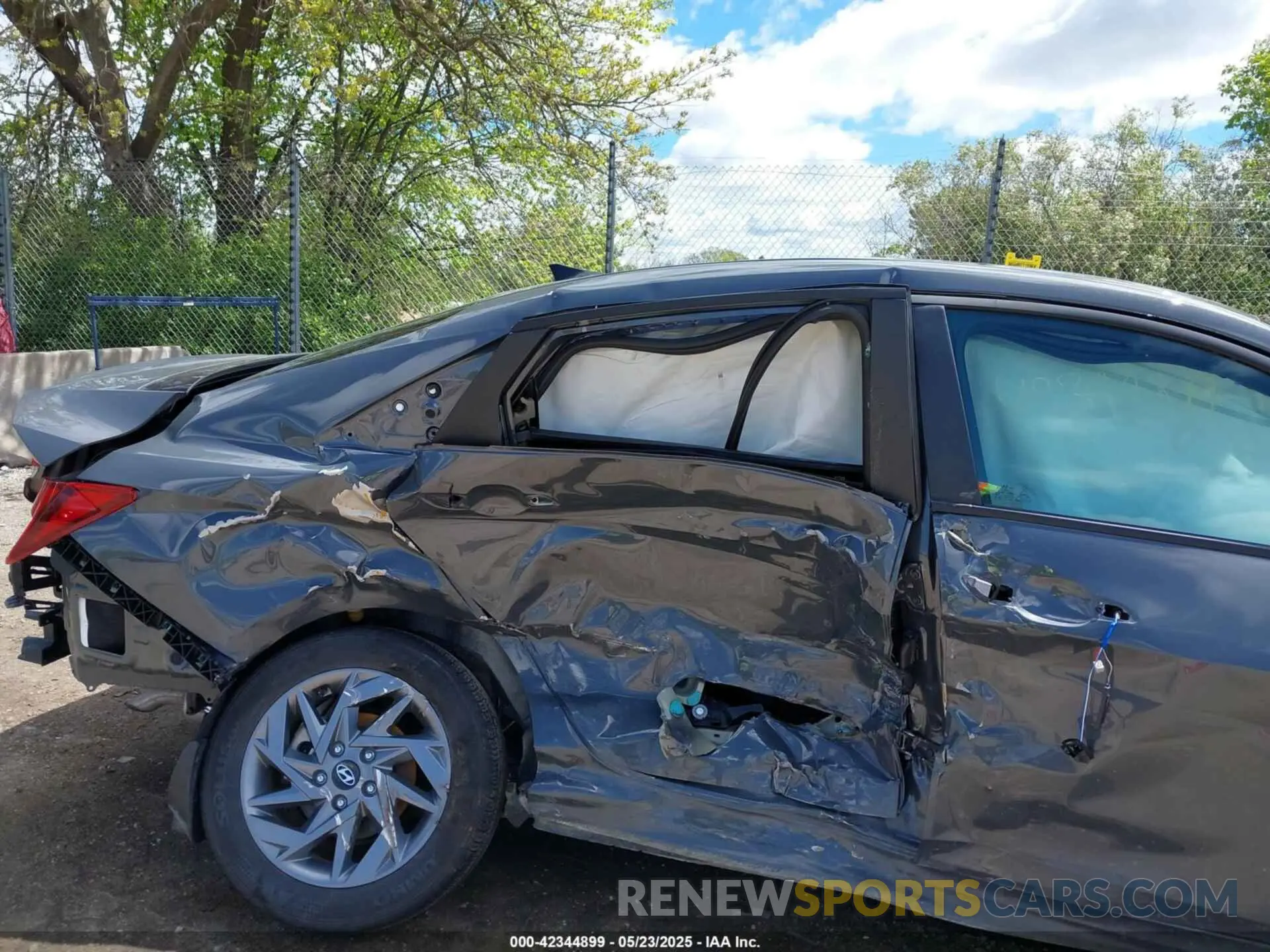 6 Photograph of a damaged car KMHLM4DG8RU818822 HYUNDAI ELANTRA 2024