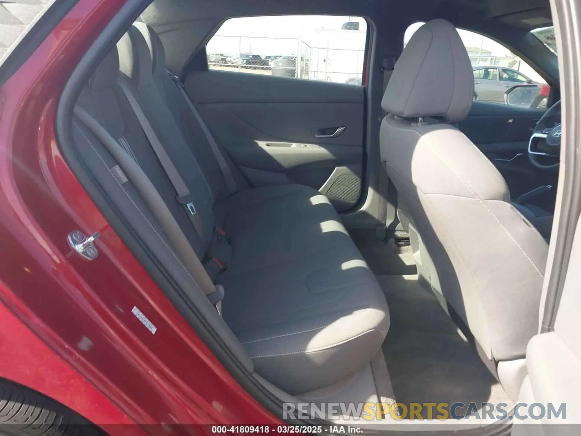 8 Photograph of a damaged car KMHLM4DG9RU672690 HYUNDAI ELANTRA 2024
