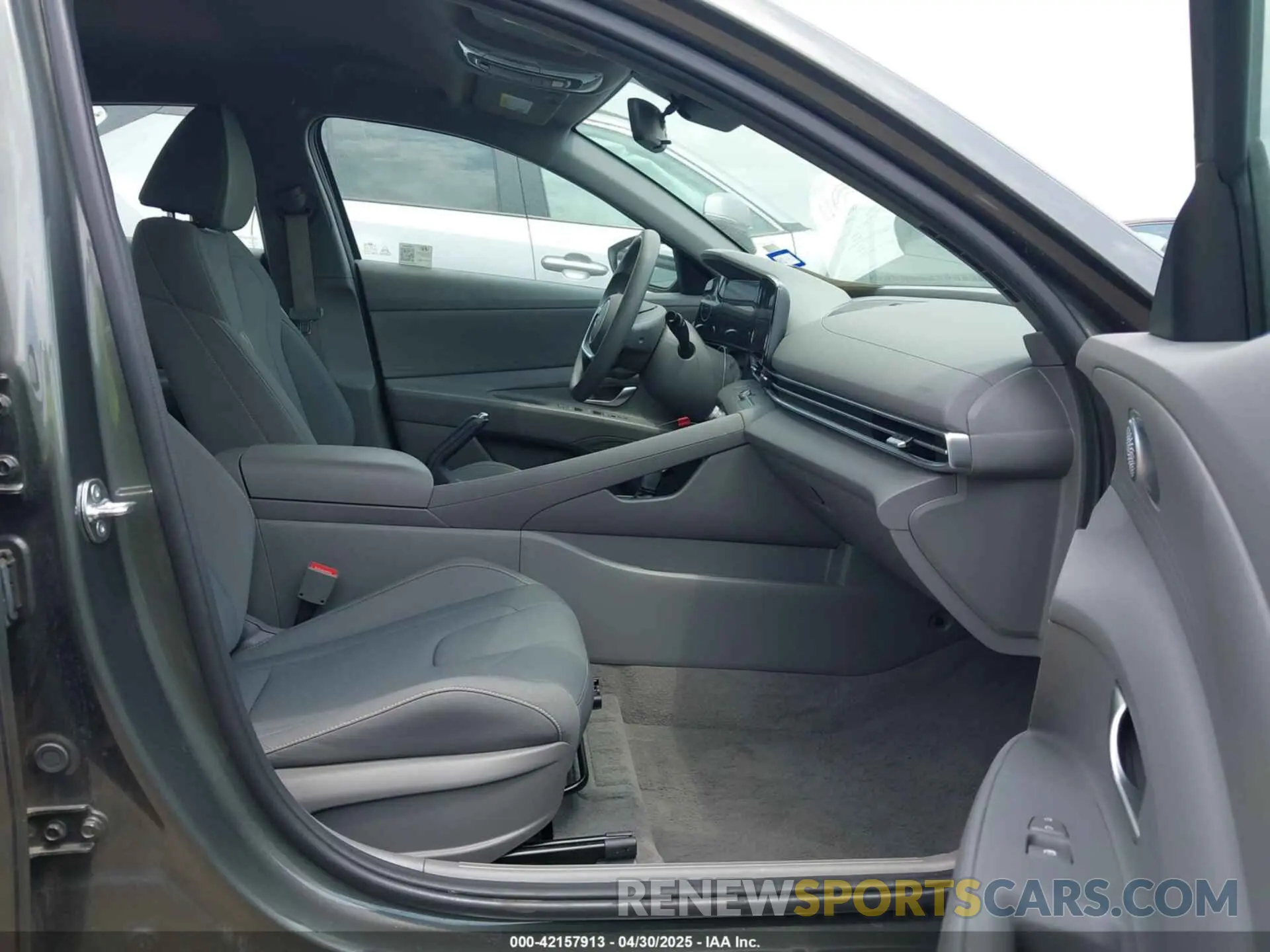 5 Photograph of a damaged car KMHLM4DG9RU787905 HYUNDAI ELANTRA 2024