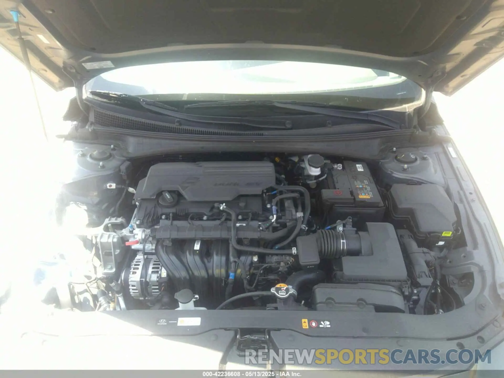 10 Photograph of a damaged car KMHLM4DG9RU815492 HYUNDAI ELANTRA 2024
