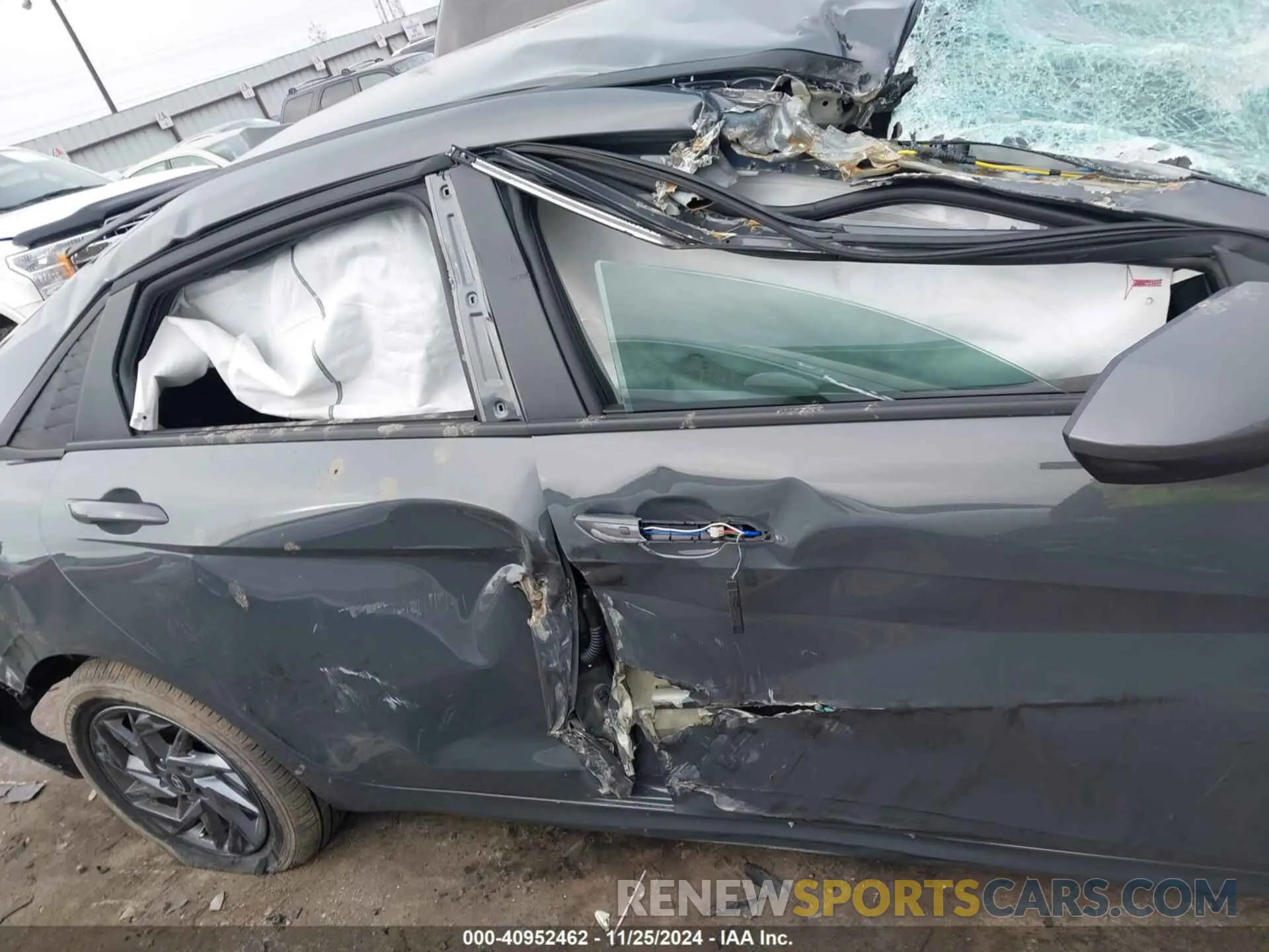 18 Фотография поврежденного автомобиля KMHLM4DG9RU830705 HYUNDAI ELANTRA 2024