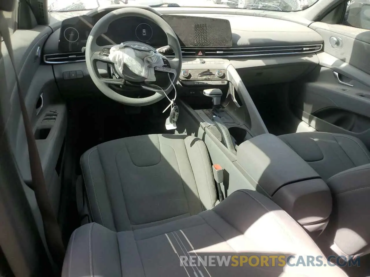 8 Photograph of a damaged car KMHLM4DGXRU642355 HYUNDAI ELANTRA 2024