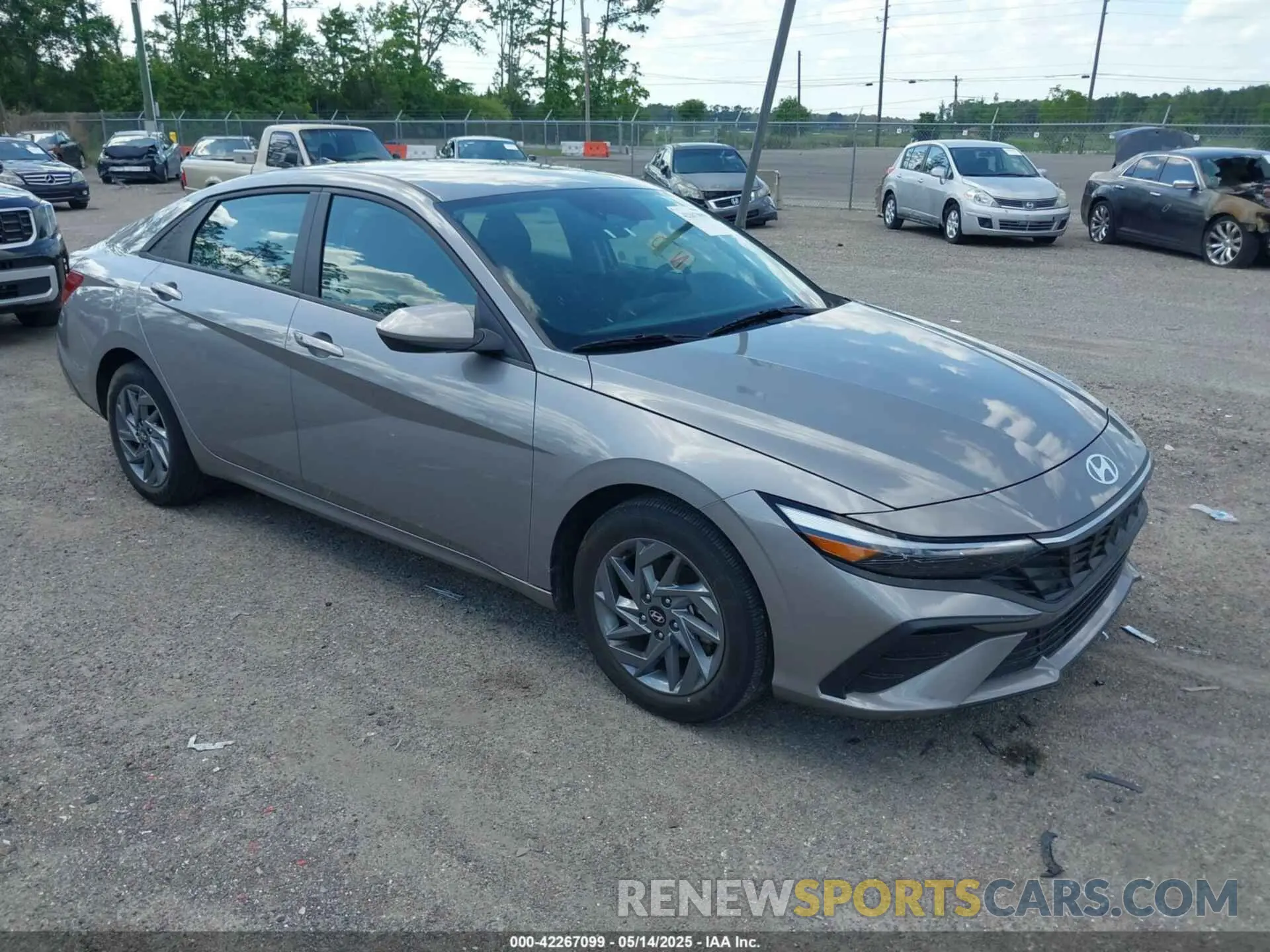 1 Photograph of a damaged car KMHLM4DGXRU661519 HYUNDAI ELANTRA 2024