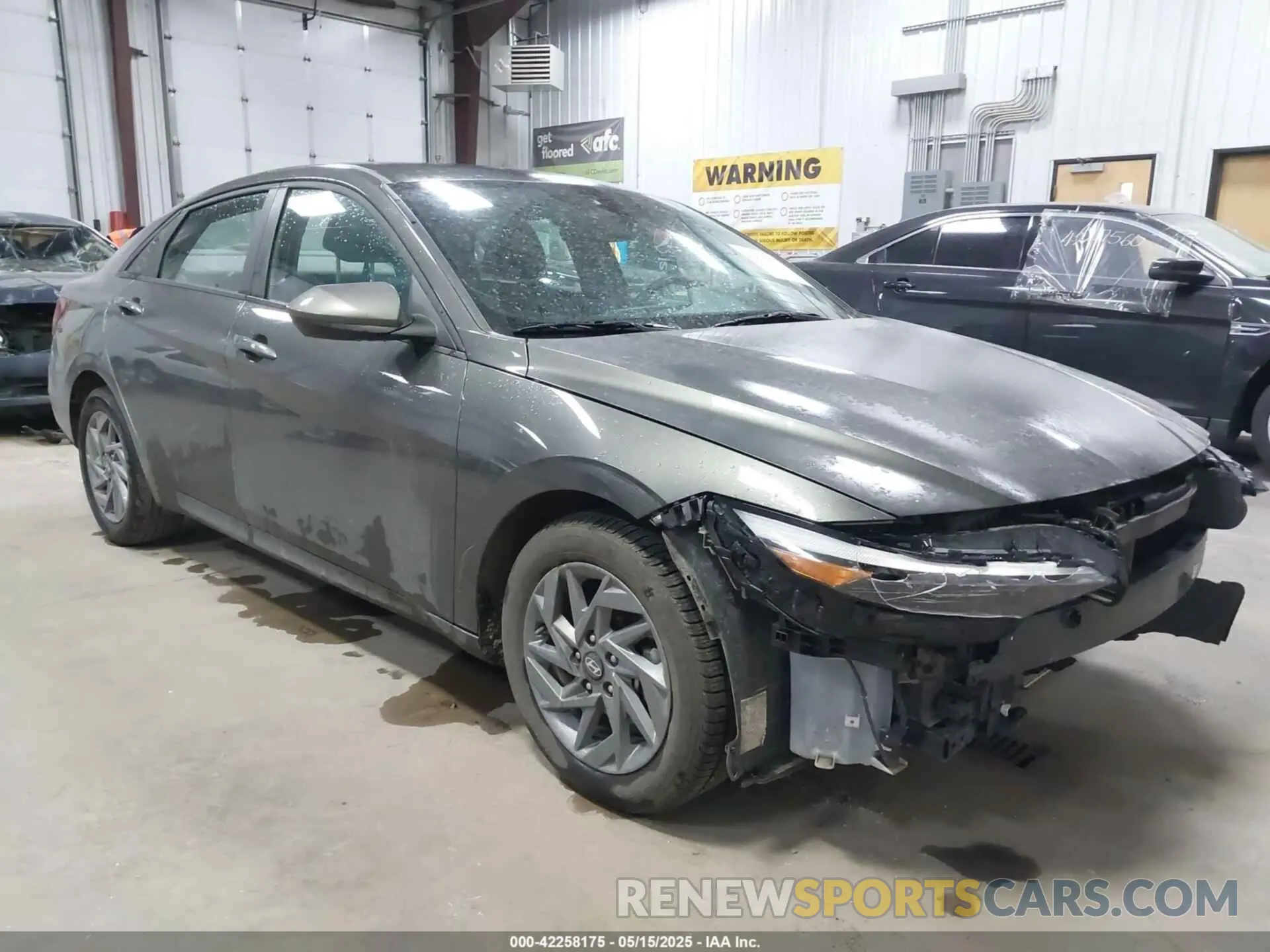1 Photograph of a damaged car KMHLM4DGXRU683472 HYUNDAI ELANTRA 2024